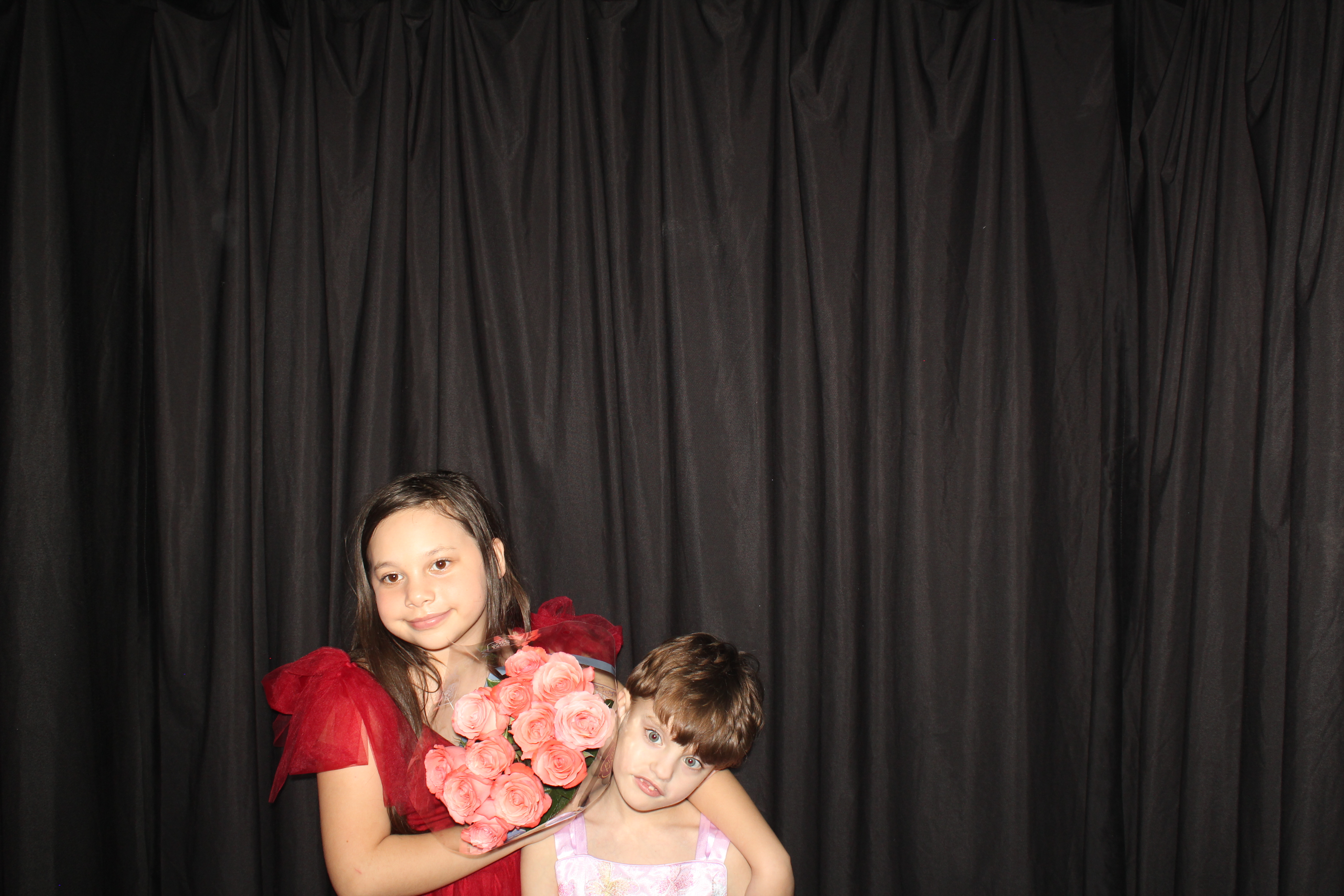 Brookwood Enchanted Father/Daughter Dance Part 2 | View more photos from the event at gallery.photoboothcincy.com/u/PhotoBoothCincy/Brookwood-Enchanted-FatherDaughter-Dance-Part-2