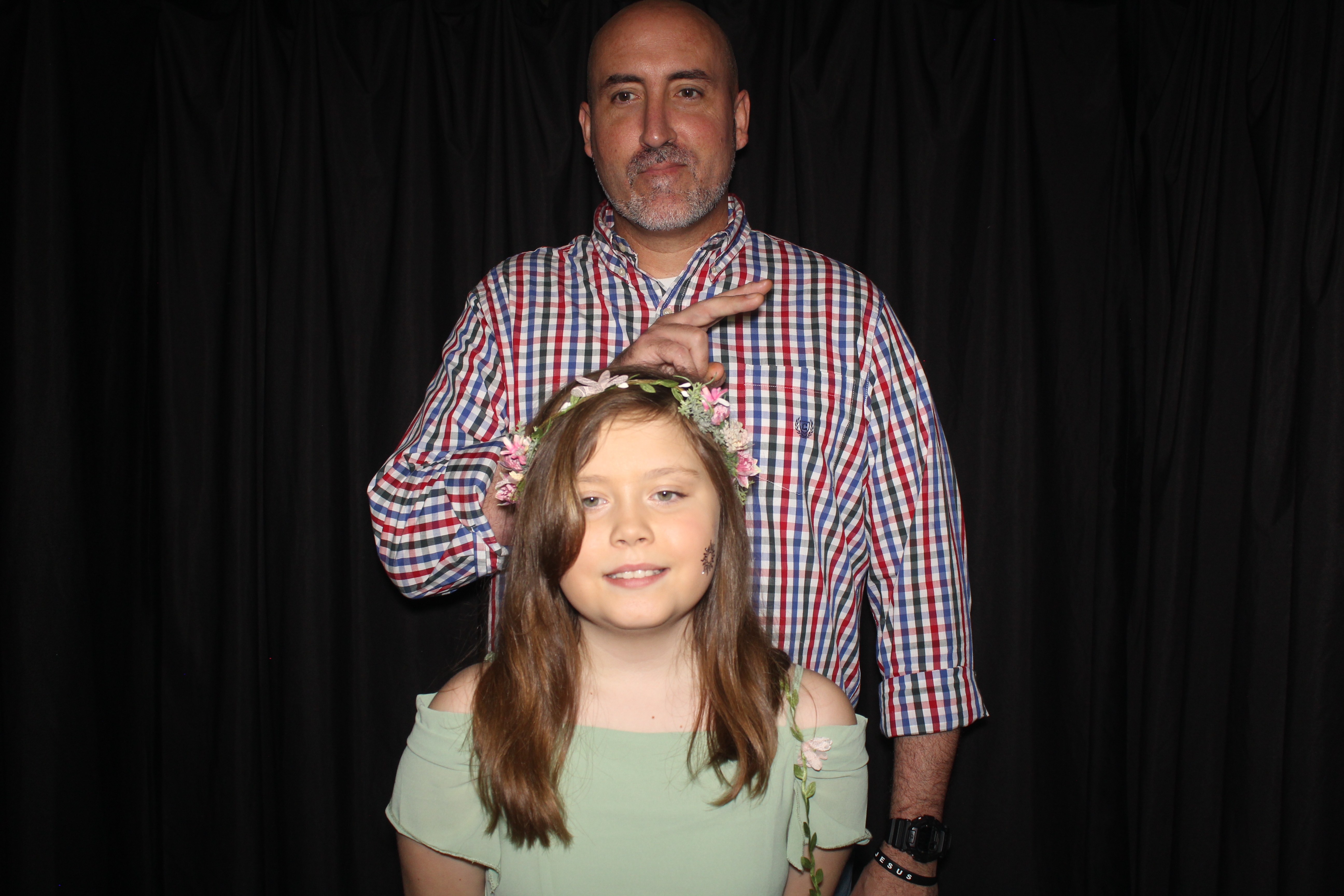 Brookwood Enchanted Father/Daughter Dance Part 2 | View more photos from the event at gallery.photoboothcincy.com/u/PhotoBoothCincy/Brookwood-Enchanted-FatherDaughter-Dance-Part-2