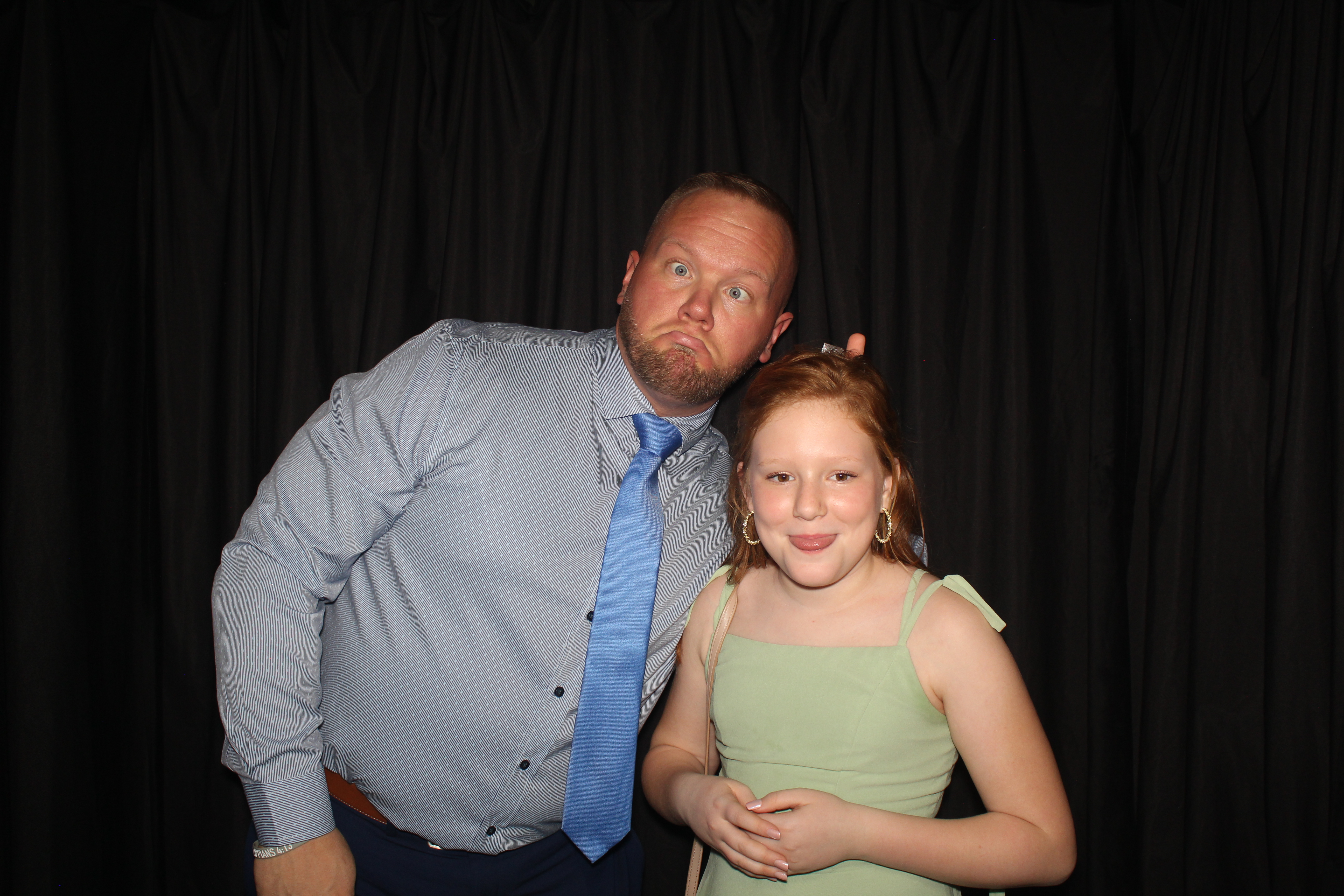 Brookwood Enchanted Father/Daughter Dance Part 2 | View more photos from the event at gallery.photoboothcincy.com/u/PhotoBoothCincy/Brookwood-Enchanted-FatherDaughter-Dance-Part-2