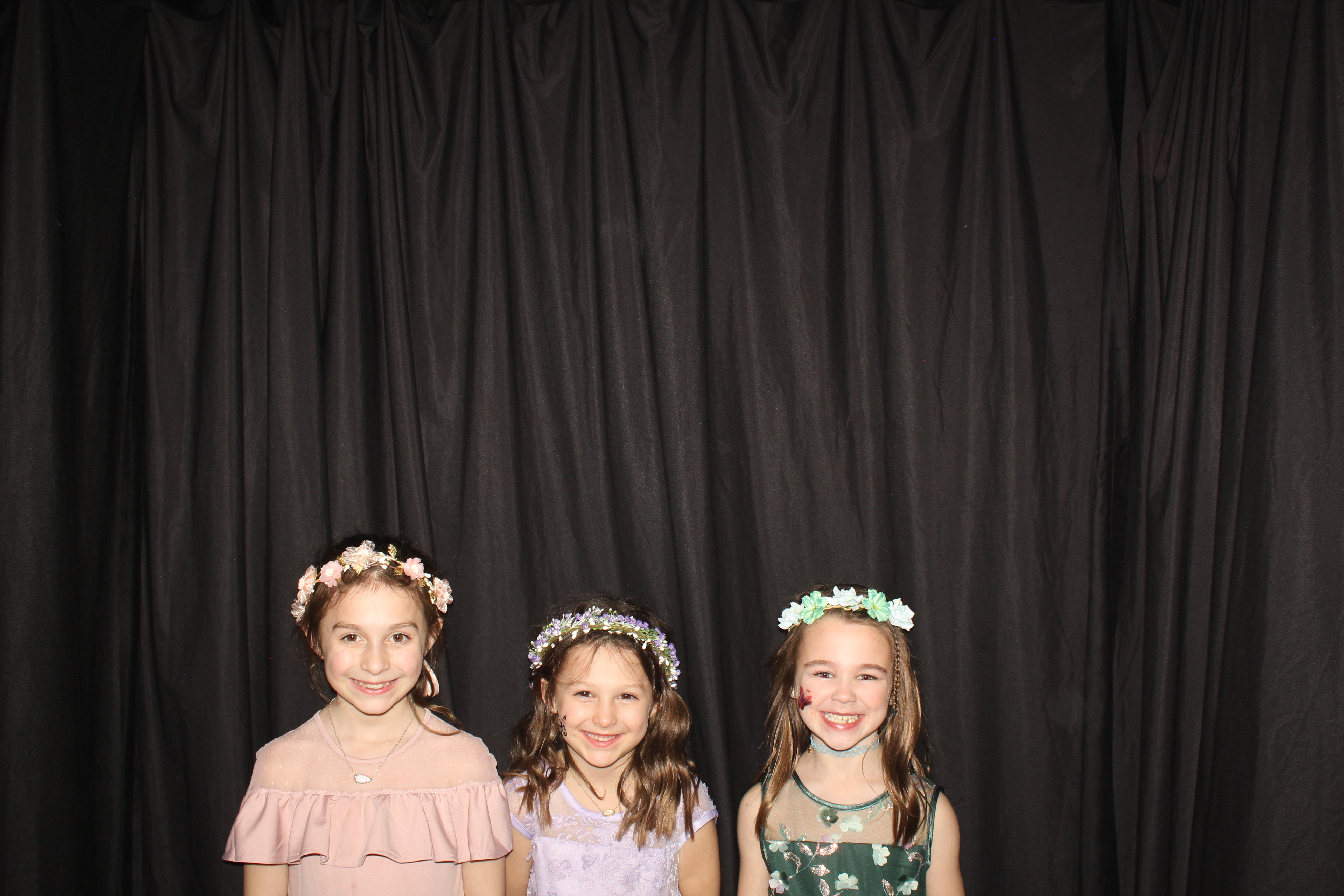 Brookwood Enchanted Father/Daughter Dance Part 2 | View more photos from the event at gallery.photoboothcincy.com/u/PhotoBoothCincy/Brookwood-Enchanted-FatherDaughter-Dance-Part-2