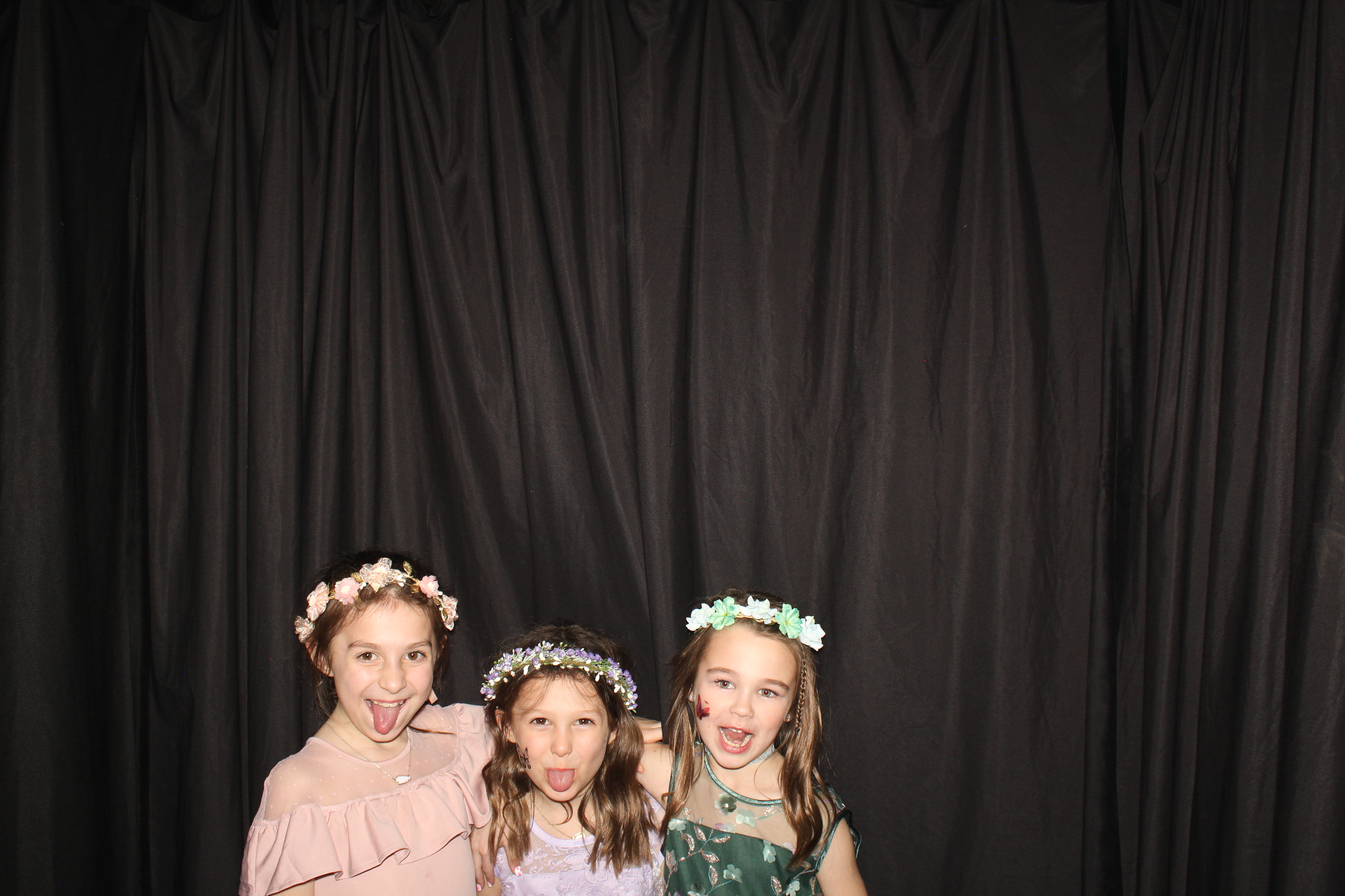 Brookwood Enchanted Father/Daughter Dance Part 2 | View more photos from the event at gallery.photoboothcincy.com/u/PhotoBoothCincy/Brookwood-Enchanted-FatherDaughter-Dance-Part-2
