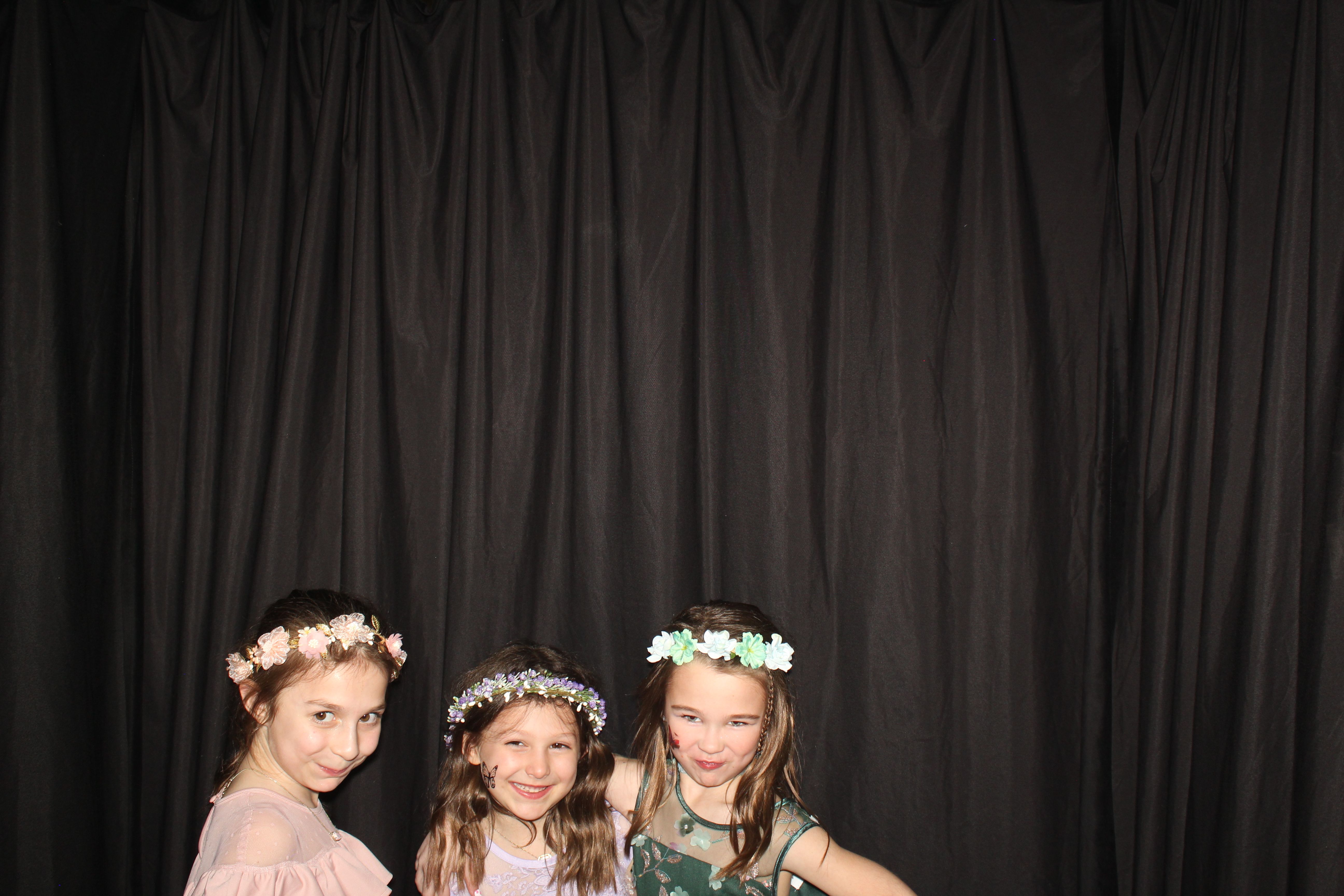 Brookwood Enchanted Father/Daughter Dance Part 2 | View more photos from the event at gallery.photoboothcincy.com/u/PhotoBoothCincy/Brookwood-Enchanted-FatherDaughter-Dance-Part-2