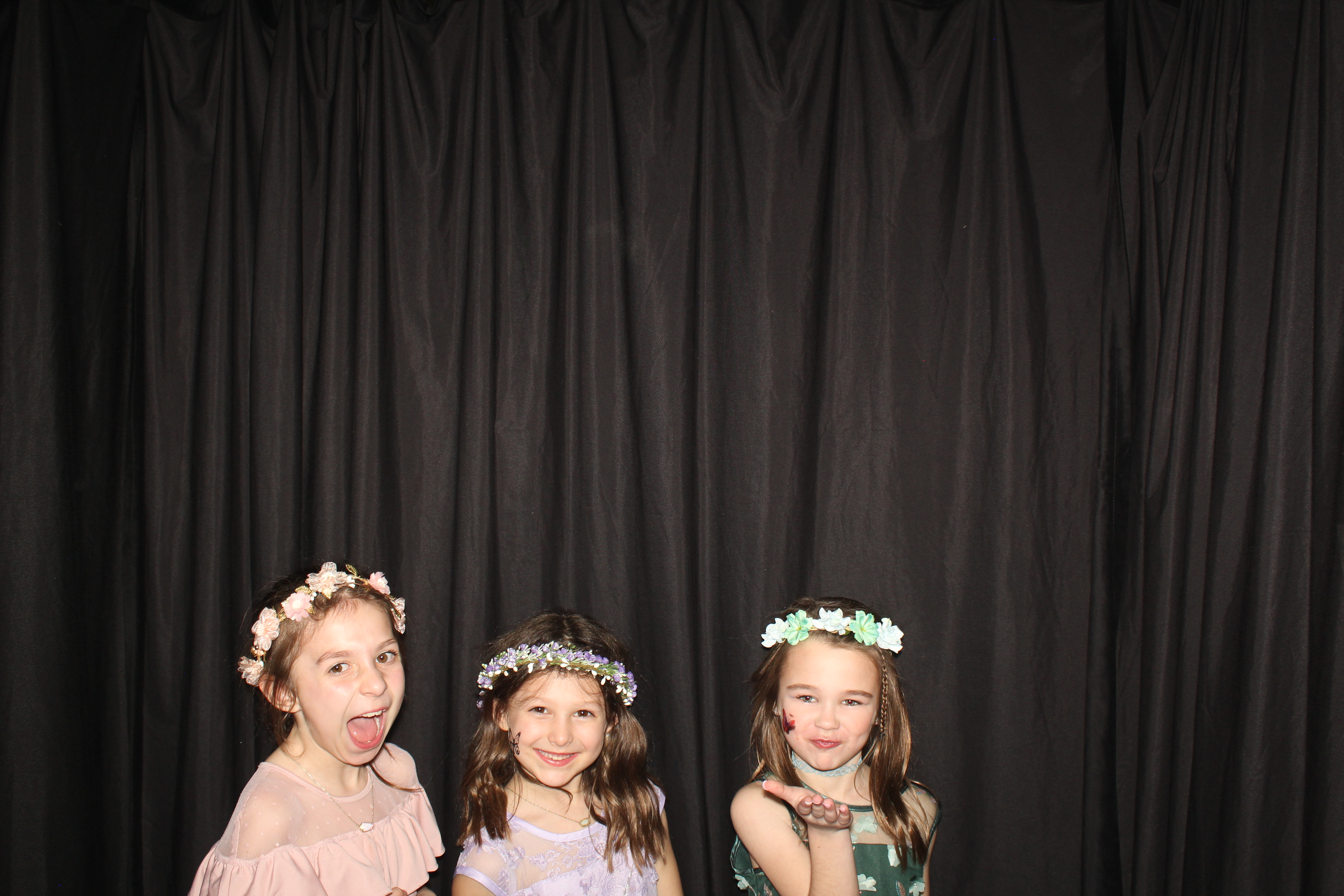 Brookwood Enchanted Father/Daughter Dance Part 2 | View more photos from the event at gallery.photoboothcincy.com/u/PhotoBoothCincy/Brookwood-Enchanted-FatherDaughter-Dance-Part-2