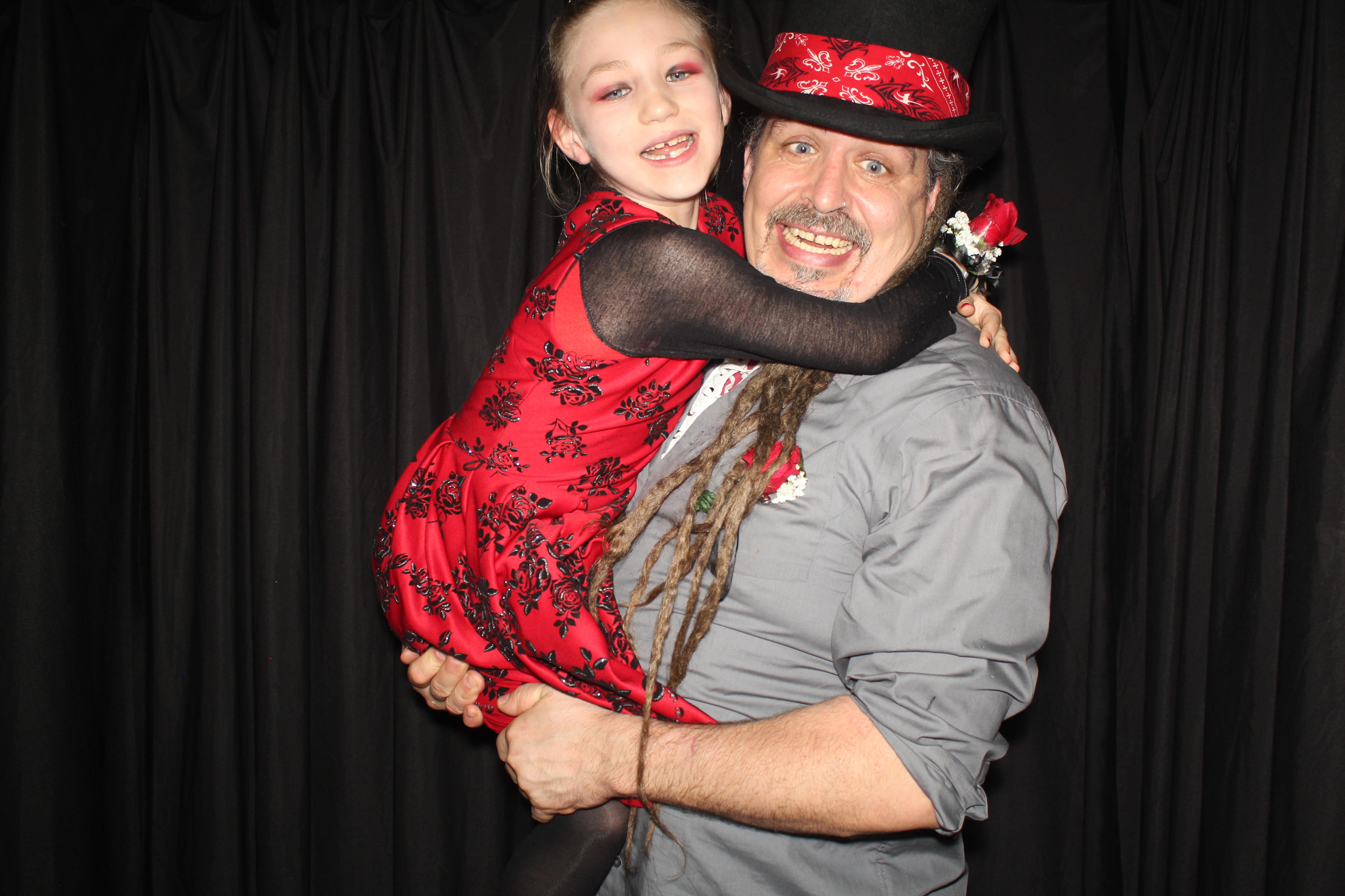 Brookwood Enchanted Father/Daughter Dance Part 2 | View more photos from the event at gallery.photoboothcincy.com/u/PhotoBoothCincy/Brookwood-Enchanted-FatherDaughter-Dance-Part-2