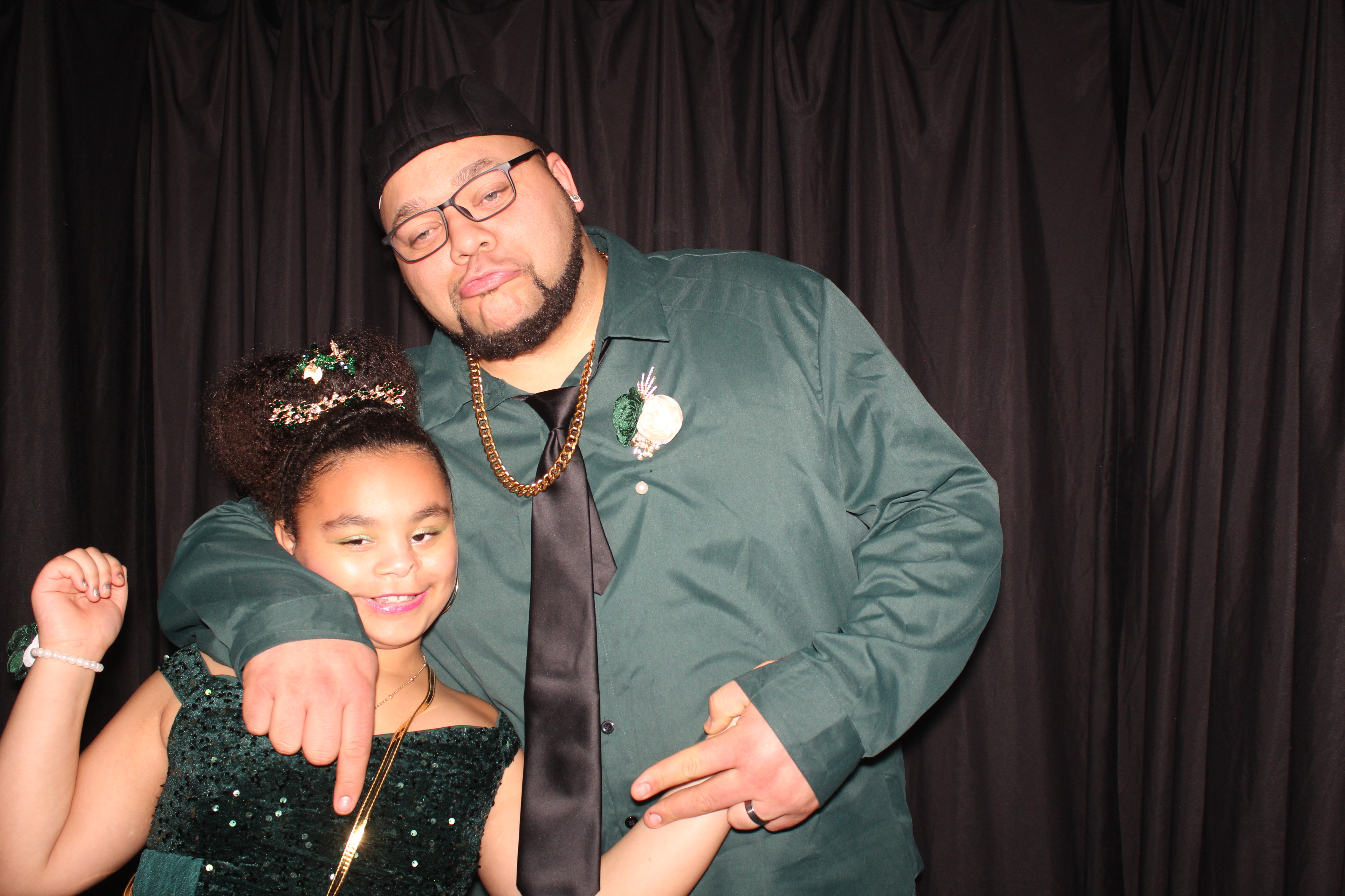 Brookwood Enchanted Father/Daughter Dance Part 2 | View more photos from the event at gallery.photoboothcincy.com/u/PhotoBoothCincy/Brookwood-Enchanted-FatherDaughter-Dance-Part-2