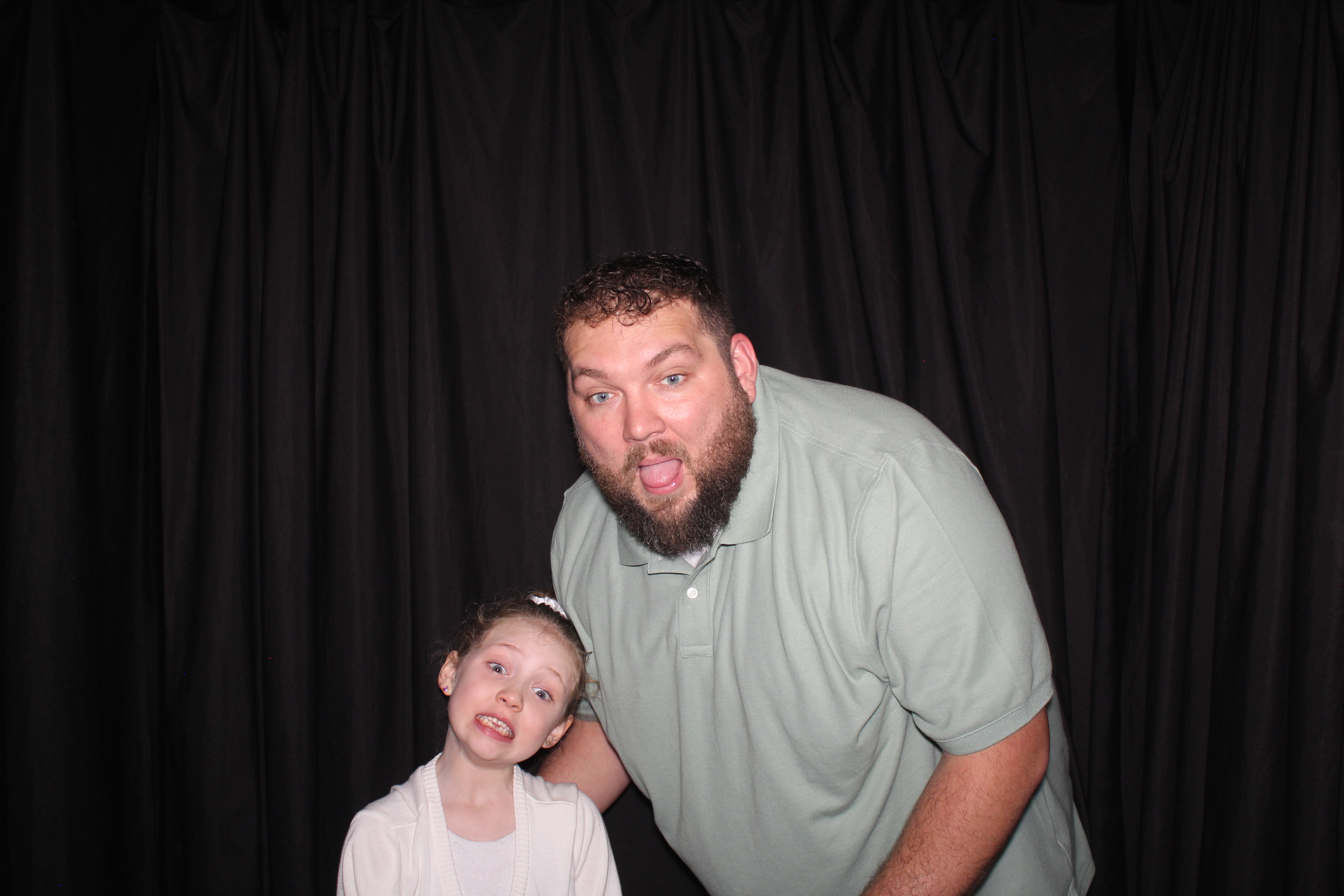 Brookwood Enchanted Father/Daughter Dance Part 2 | View more photos from the event at gallery.photoboothcincy.com/u/PhotoBoothCincy/Brookwood-Enchanted-FatherDaughter-Dance-Part-2