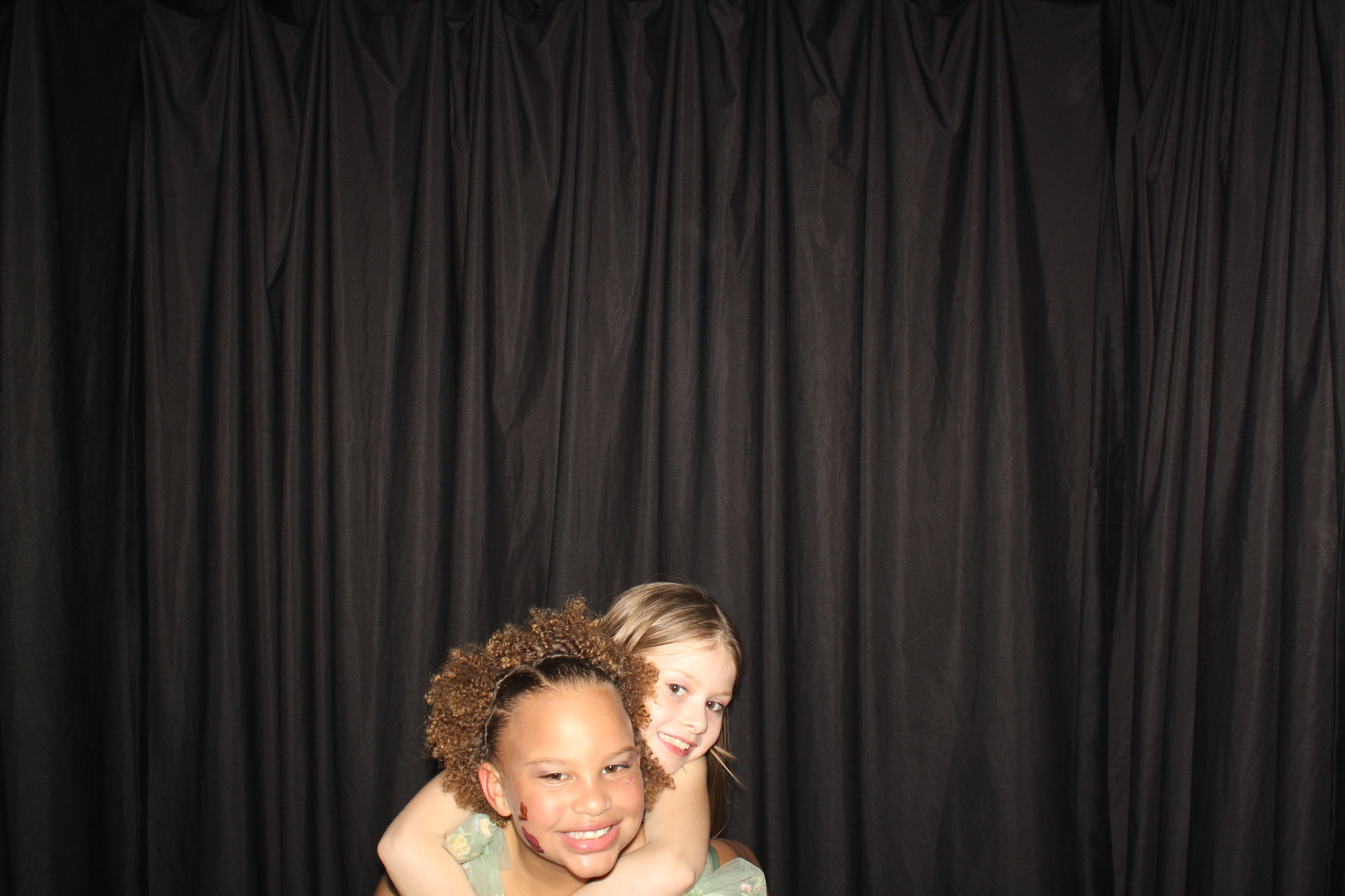 Brookwood Enchanted Father/Daughter Dance Part 2 | View more photos from the event at gallery.photoboothcincy.com/u/PhotoBoothCincy/Brookwood-Enchanted-FatherDaughter-Dance-Part-2