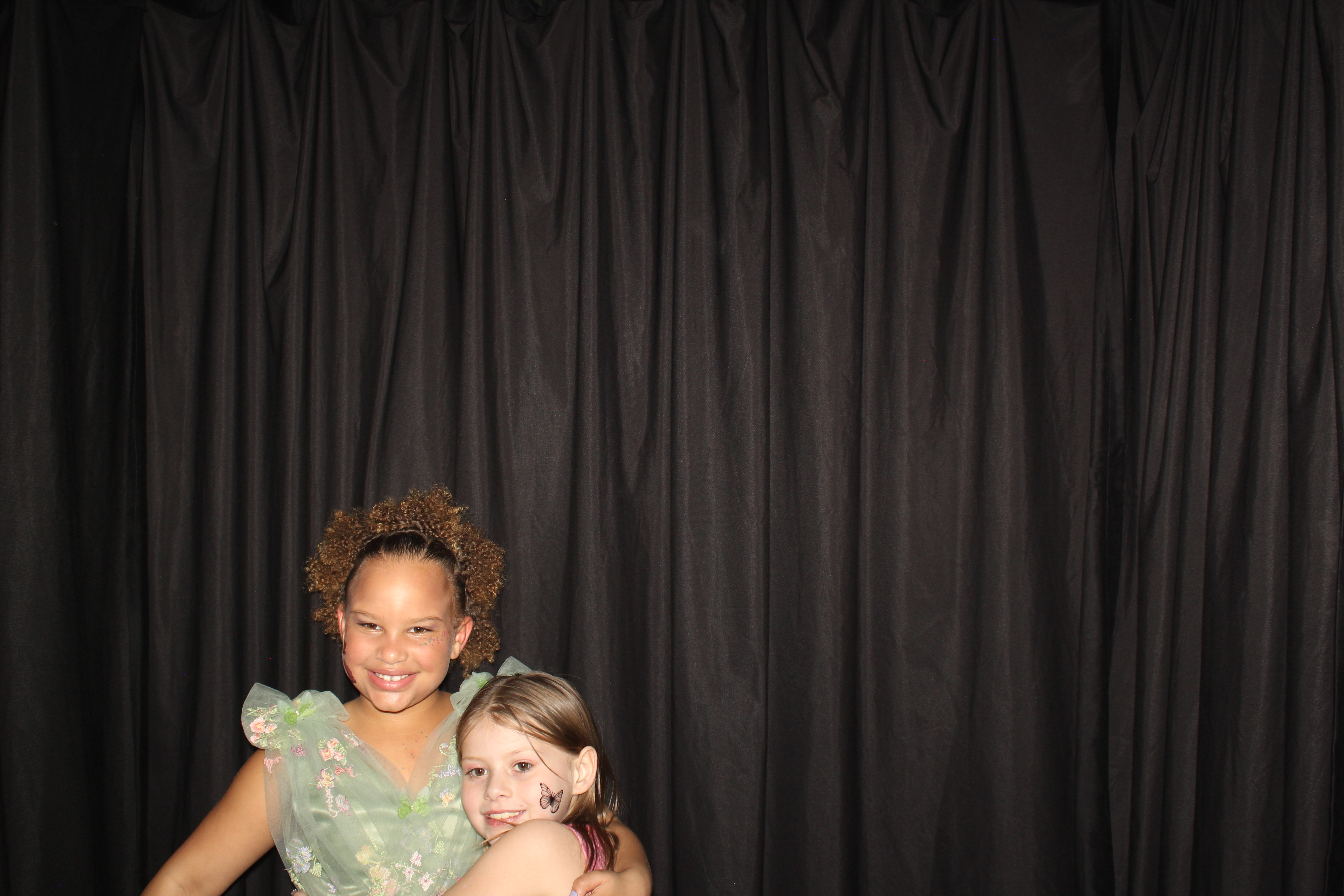 Brookwood Enchanted Father/Daughter Dance Part 2 | View more photos from the event at gallery.photoboothcincy.com/u/PhotoBoothCincy/Brookwood-Enchanted-FatherDaughter-Dance-Part-2