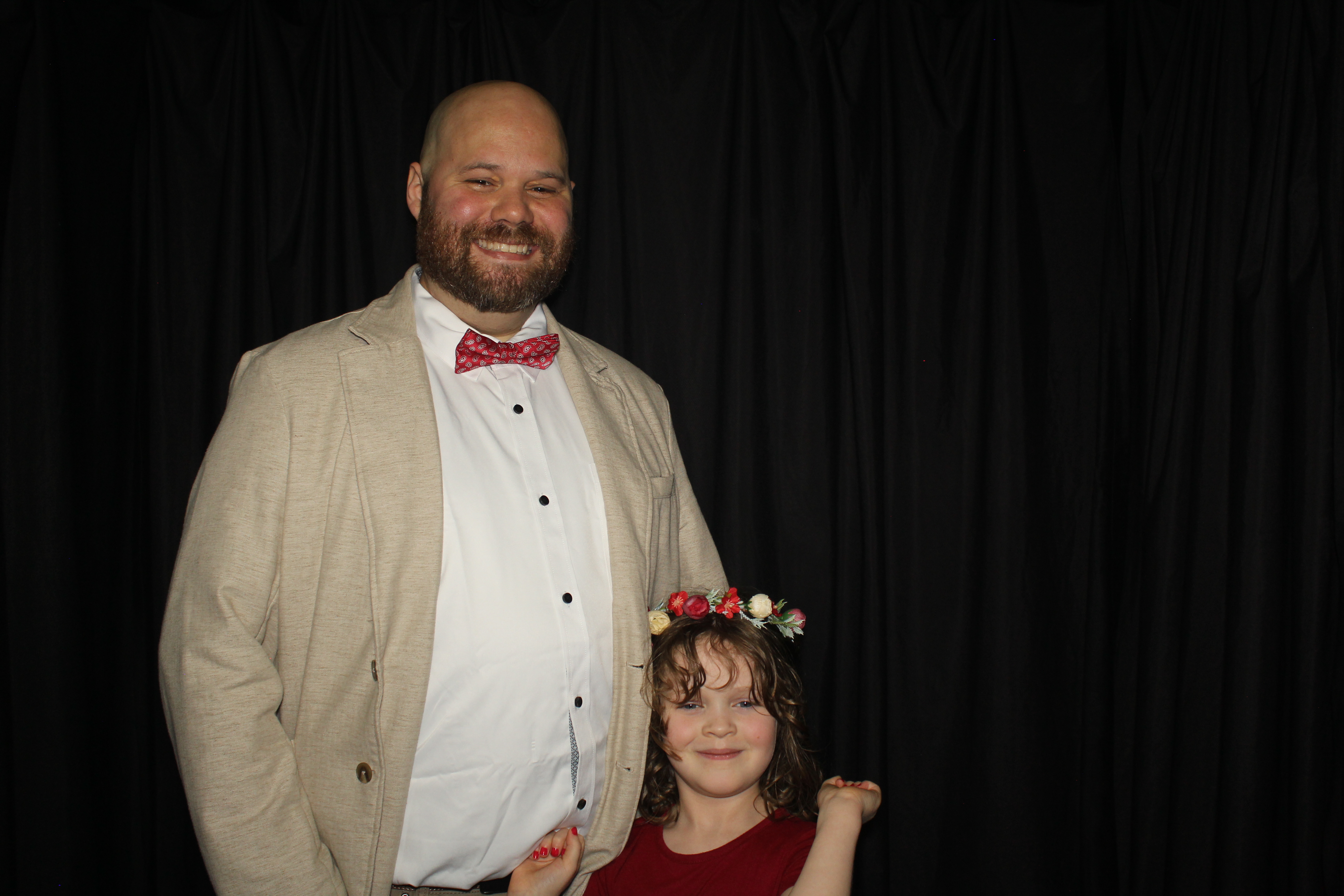 Brookwood Enchanted Father/Daughter Dance Part 2 | View more photos from the event at gallery.photoboothcincy.com/u/PhotoBoothCincy/Brookwood-Enchanted-FatherDaughter-Dance-Part-2
