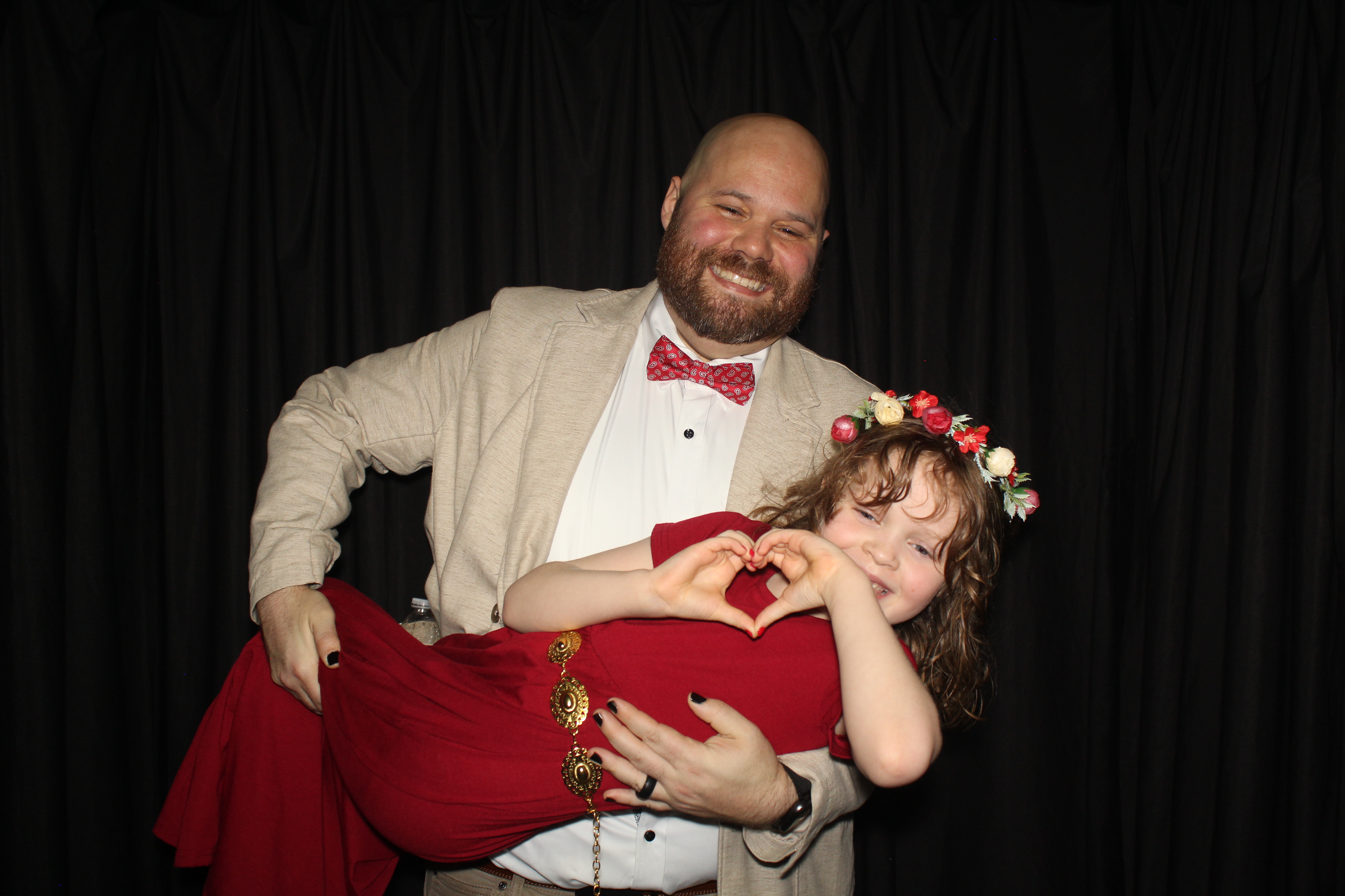 Brookwood Enchanted Father/Daughter Dance Part 2 | View more photos from the event at gallery.photoboothcincy.com/u/PhotoBoothCincy/Brookwood-Enchanted-FatherDaughter-Dance-Part-2