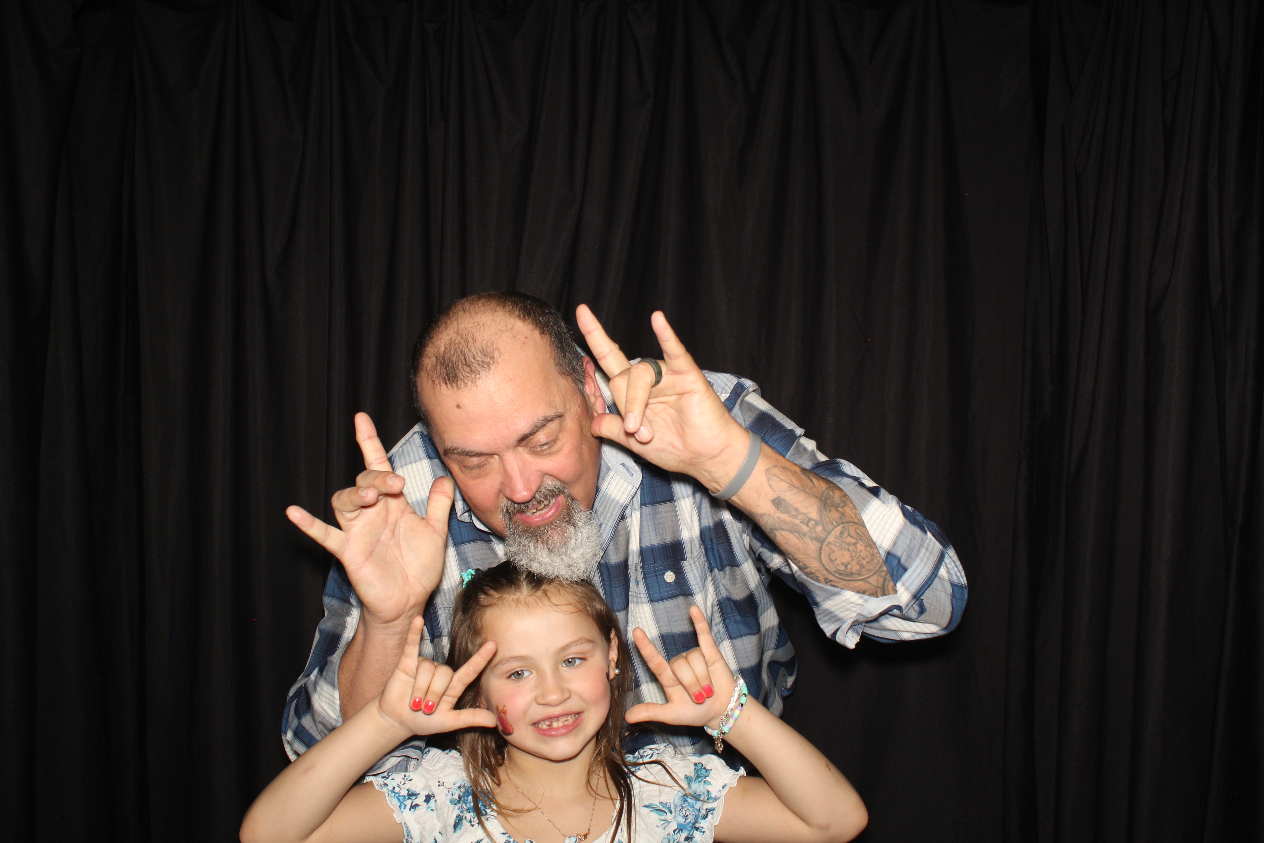 Brookwood Enchanted Father/Daughter Dance Part 2 | View more photos from the event at gallery.photoboothcincy.com/u/PhotoBoothCincy/Brookwood-Enchanted-FatherDaughter-Dance-Part-2