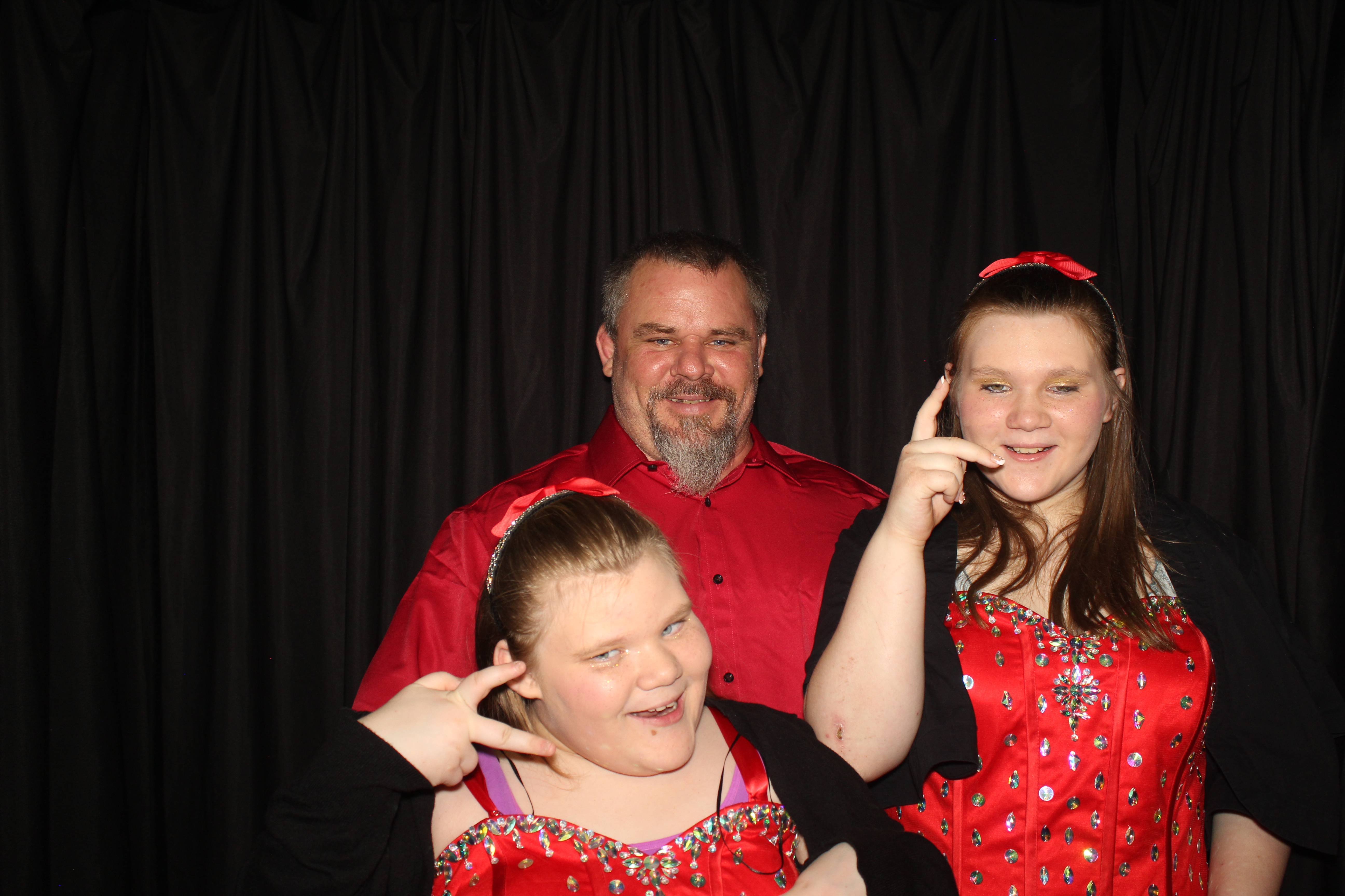 Brookwood Enchanted Father/Daughter Dance Part 2 | View more photos from the event at gallery.photoboothcincy.com/u/PhotoBoothCincy/Brookwood-Enchanted-FatherDaughter-Dance-Part-2