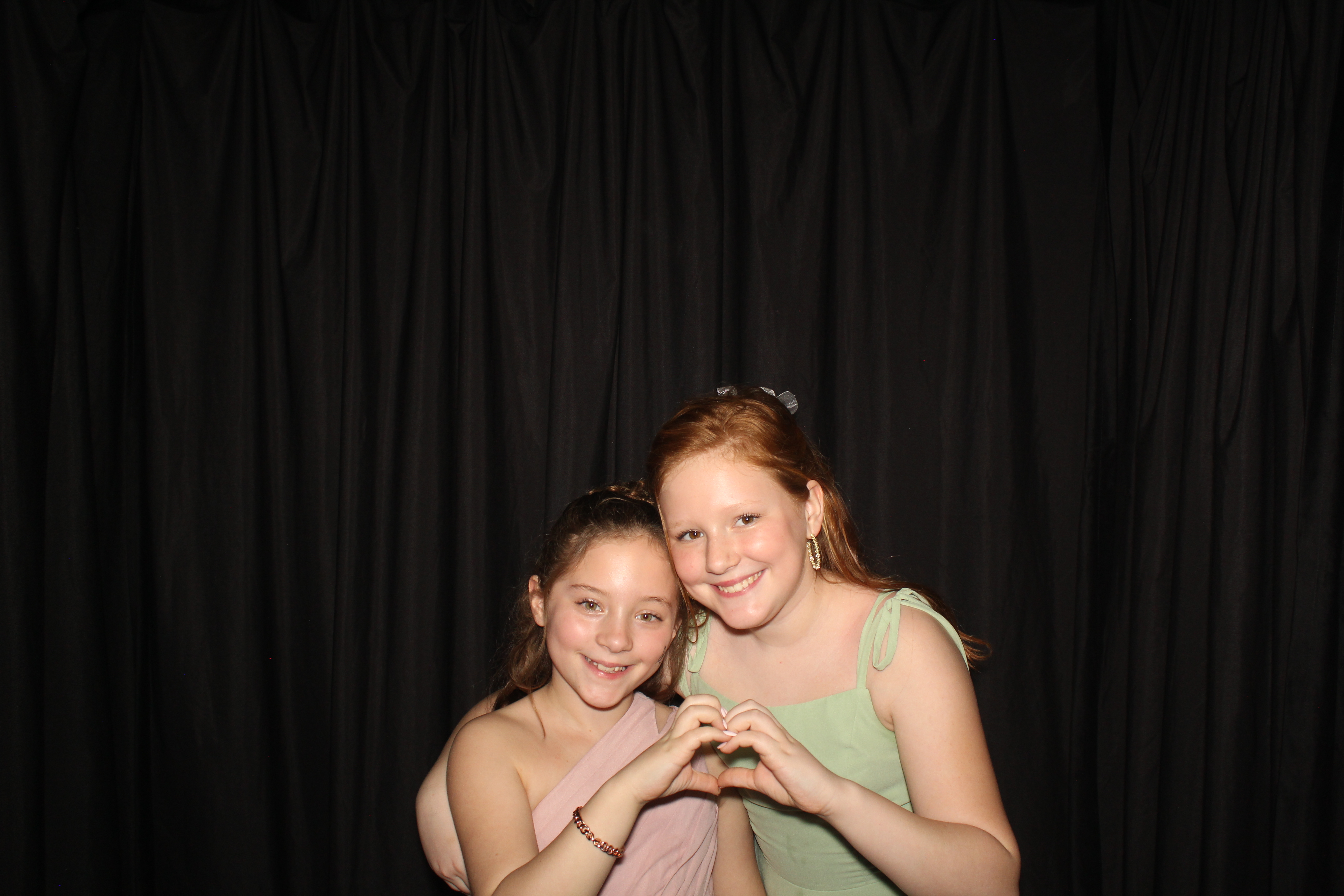 Brookwood Enchanted Father/Daughter Dance Part 2 | View more photos from the event at gallery.photoboothcincy.com/u/PhotoBoothCincy/Brookwood-Enchanted-FatherDaughter-Dance-Part-2