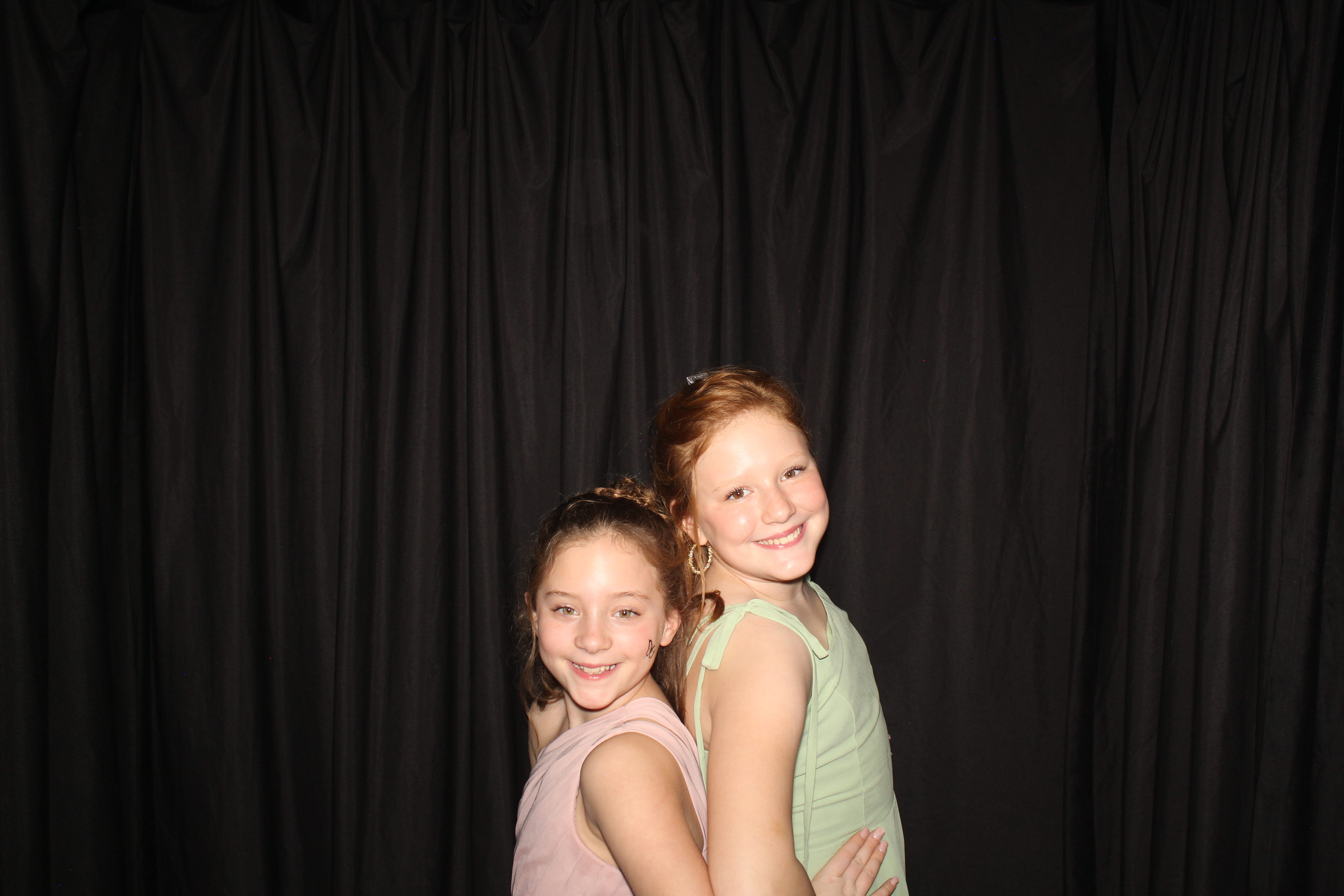 Brookwood Enchanted Father/Daughter Dance Part 2 | View more photos from the event at gallery.photoboothcincy.com/u/PhotoBoothCincy/Brookwood-Enchanted-FatherDaughter-Dance-Part-2