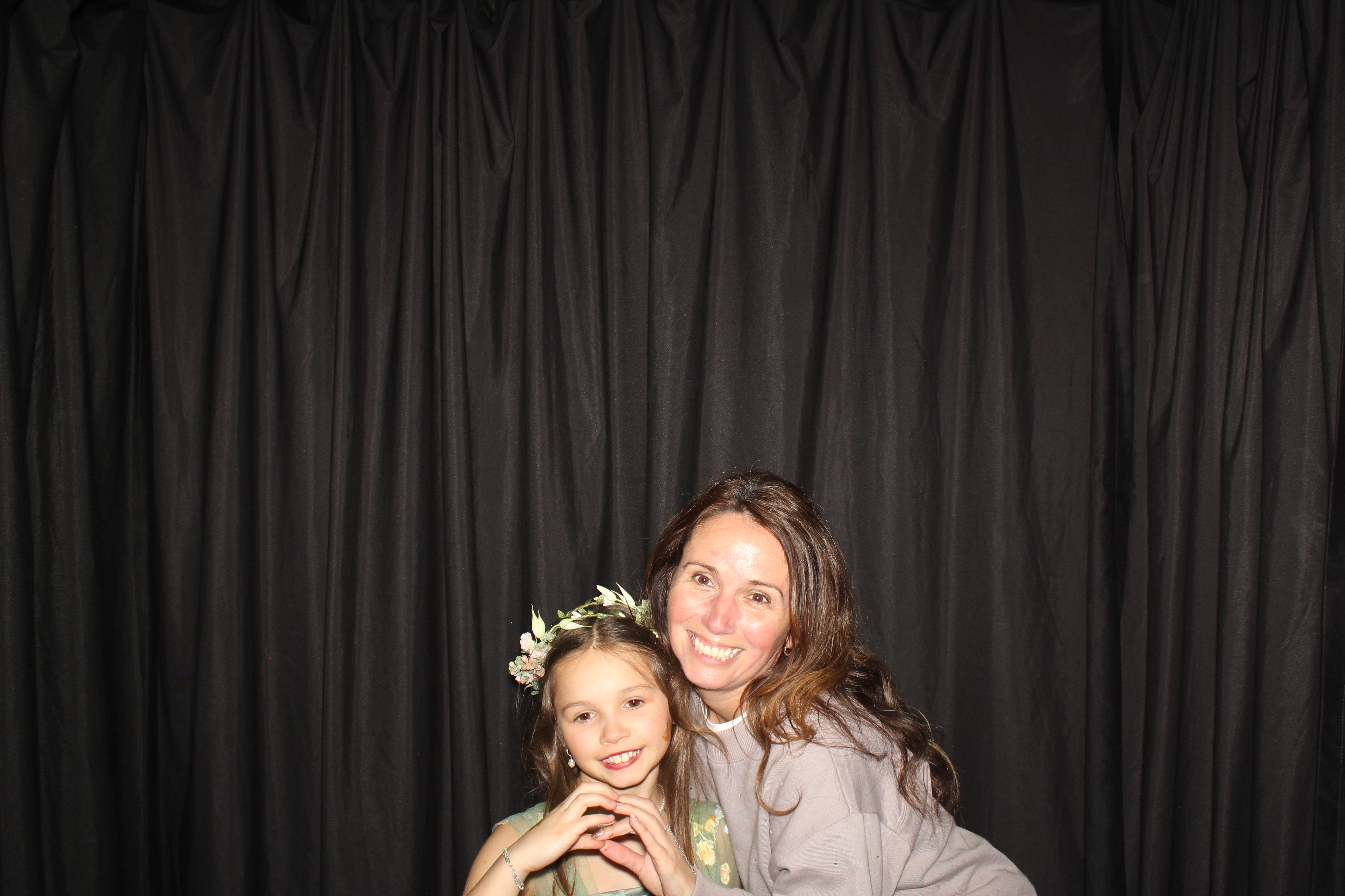 Brookwood Enchanted Father/Daughter Dance Part 2 | View more photos from the event at gallery.photoboothcincy.com/u/PhotoBoothCincy/Brookwood-Enchanted-FatherDaughter-Dance-Part-2