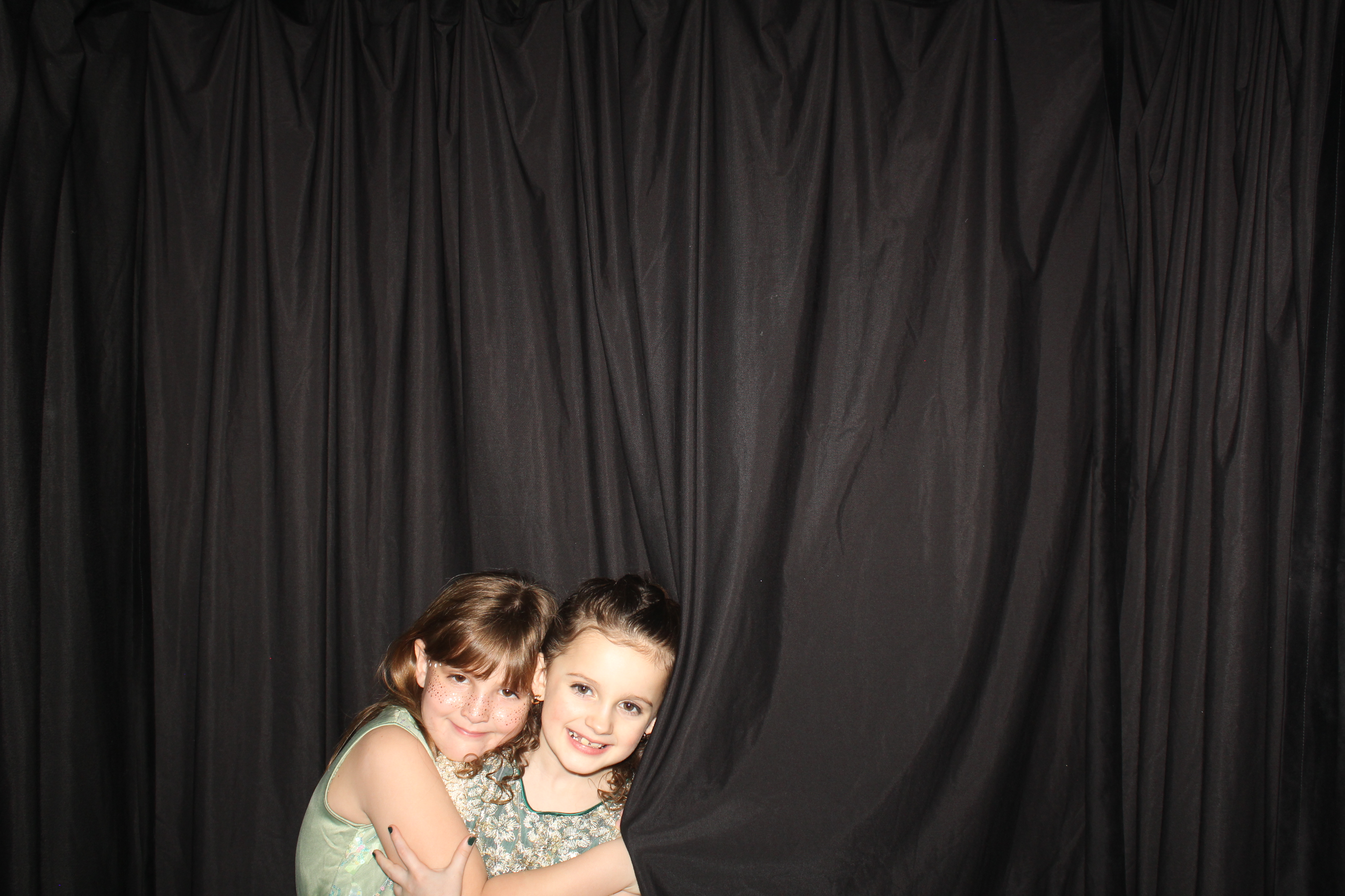 Brookwood Enchanted Father/Daughter Dance Part 2 | View more photos from the event at gallery.photoboothcincy.com/u/PhotoBoothCincy/Brookwood-Enchanted-FatherDaughter-Dance-Part-2