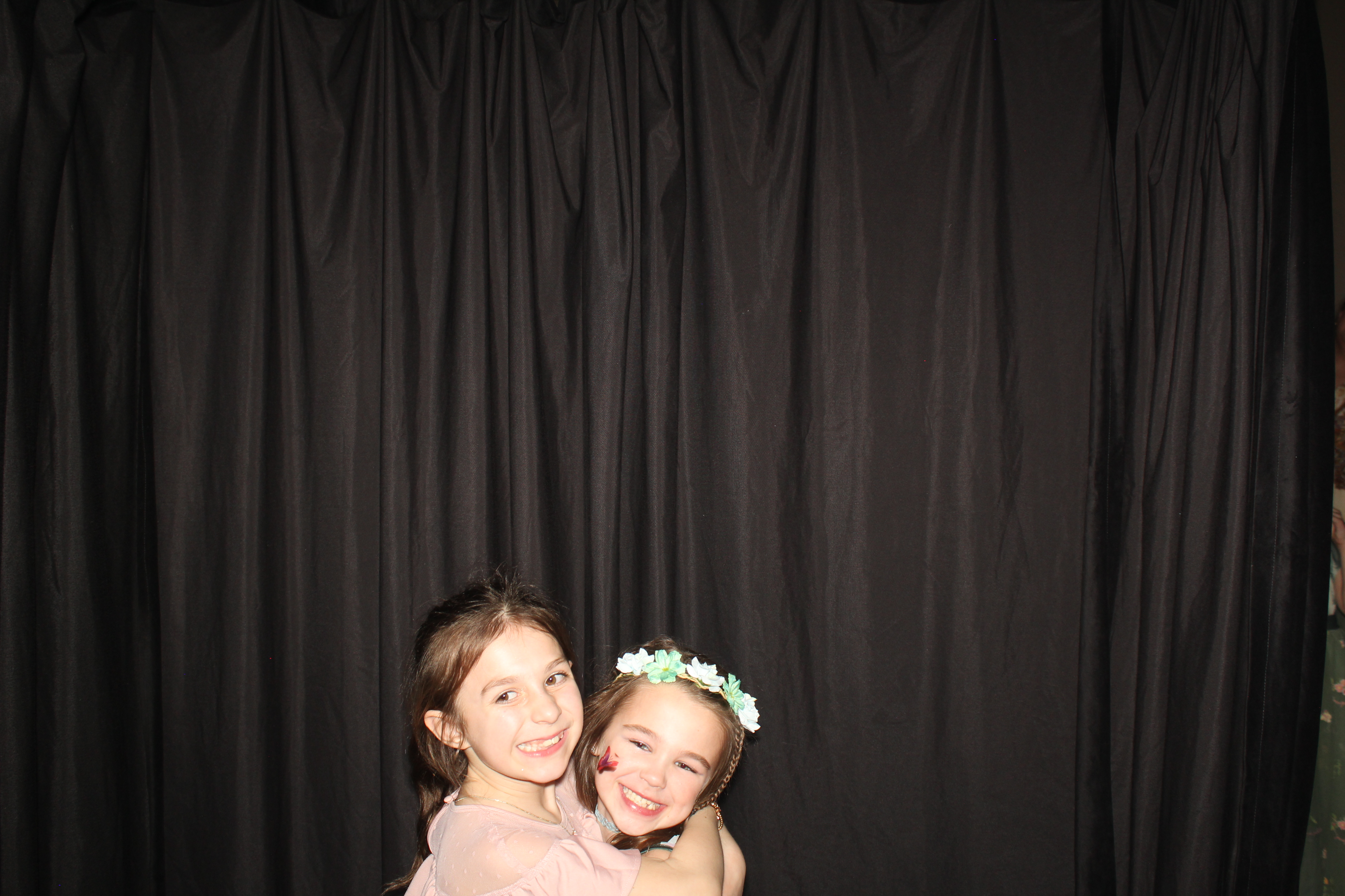 Brookwood Enchanted Father/Daughter Dance Part 2 | View more photos from the event at gallery.photoboothcincy.com/u/PhotoBoothCincy/Brookwood-Enchanted-FatherDaughter-Dance-Part-2