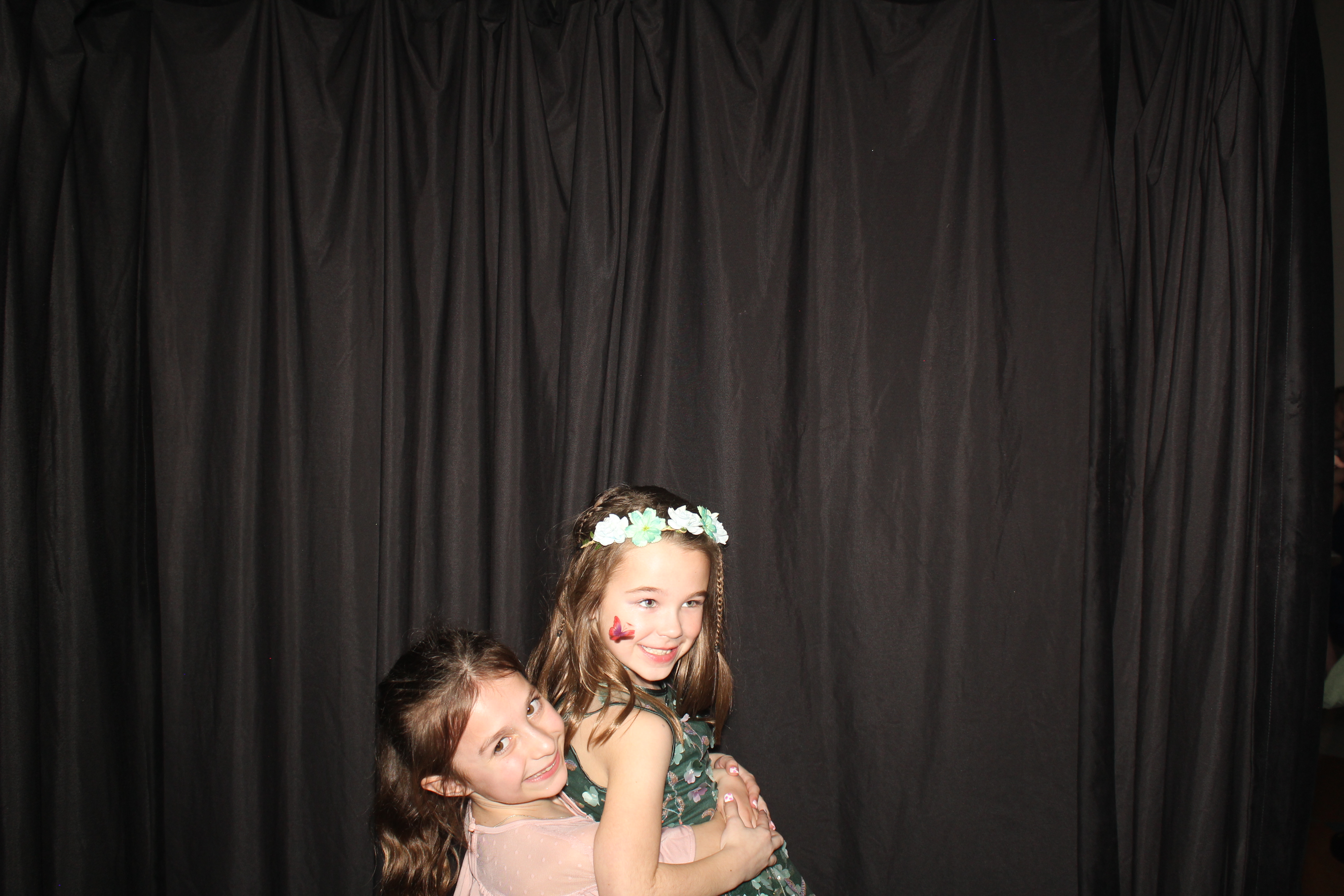 Brookwood Enchanted Father/Daughter Dance Part 2 | View more photos from the event at gallery.photoboothcincy.com/u/PhotoBoothCincy/Brookwood-Enchanted-FatherDaughter-Dance-Part-2