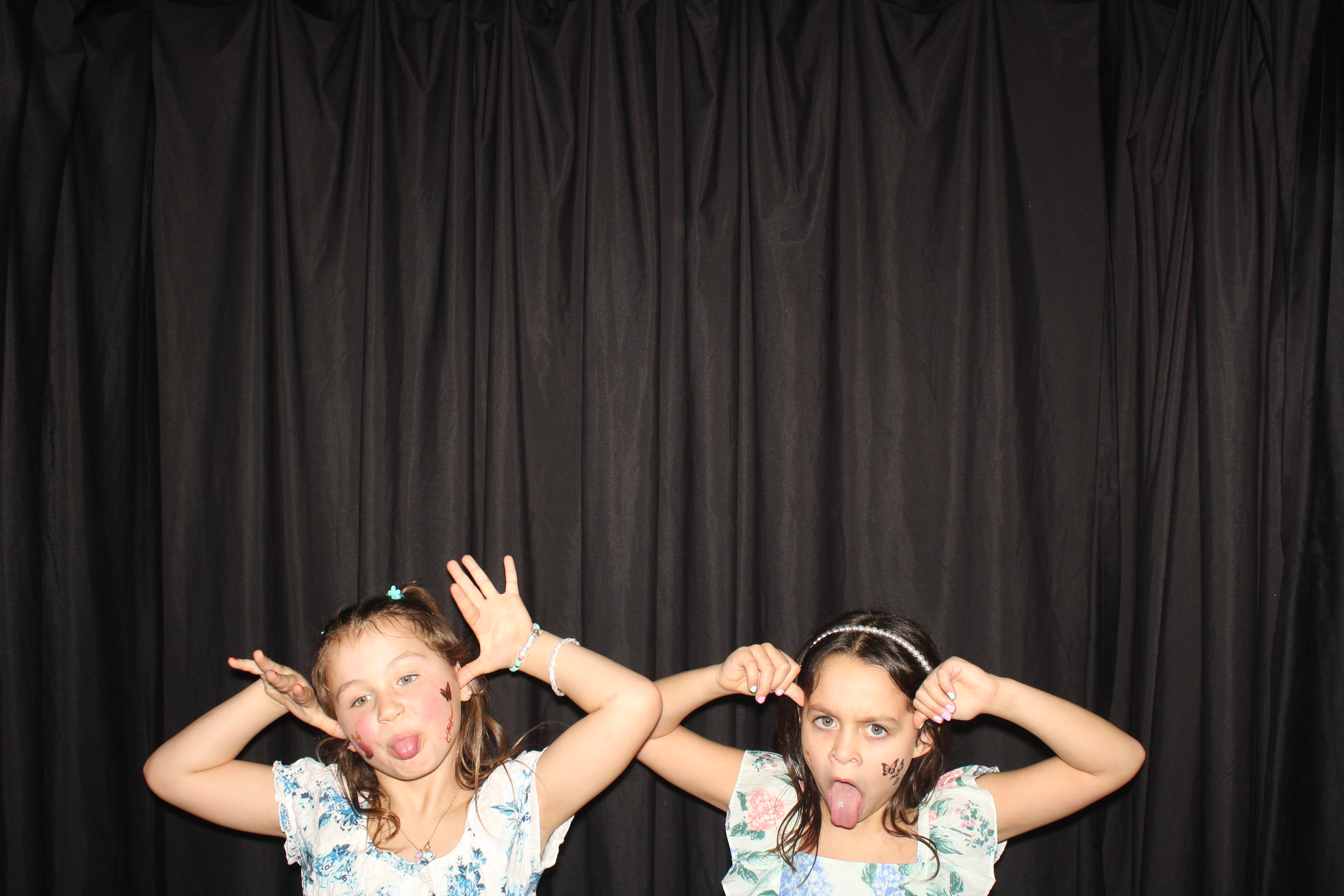 Brookwood Enchanted Father/Daughter Dance Part 2 | View more photos from the event at gallery.photoboothcincy.com/u/PhotoBoothCincy/Brookwood-Enchanted-FatherDaughter-Dance-Part-2