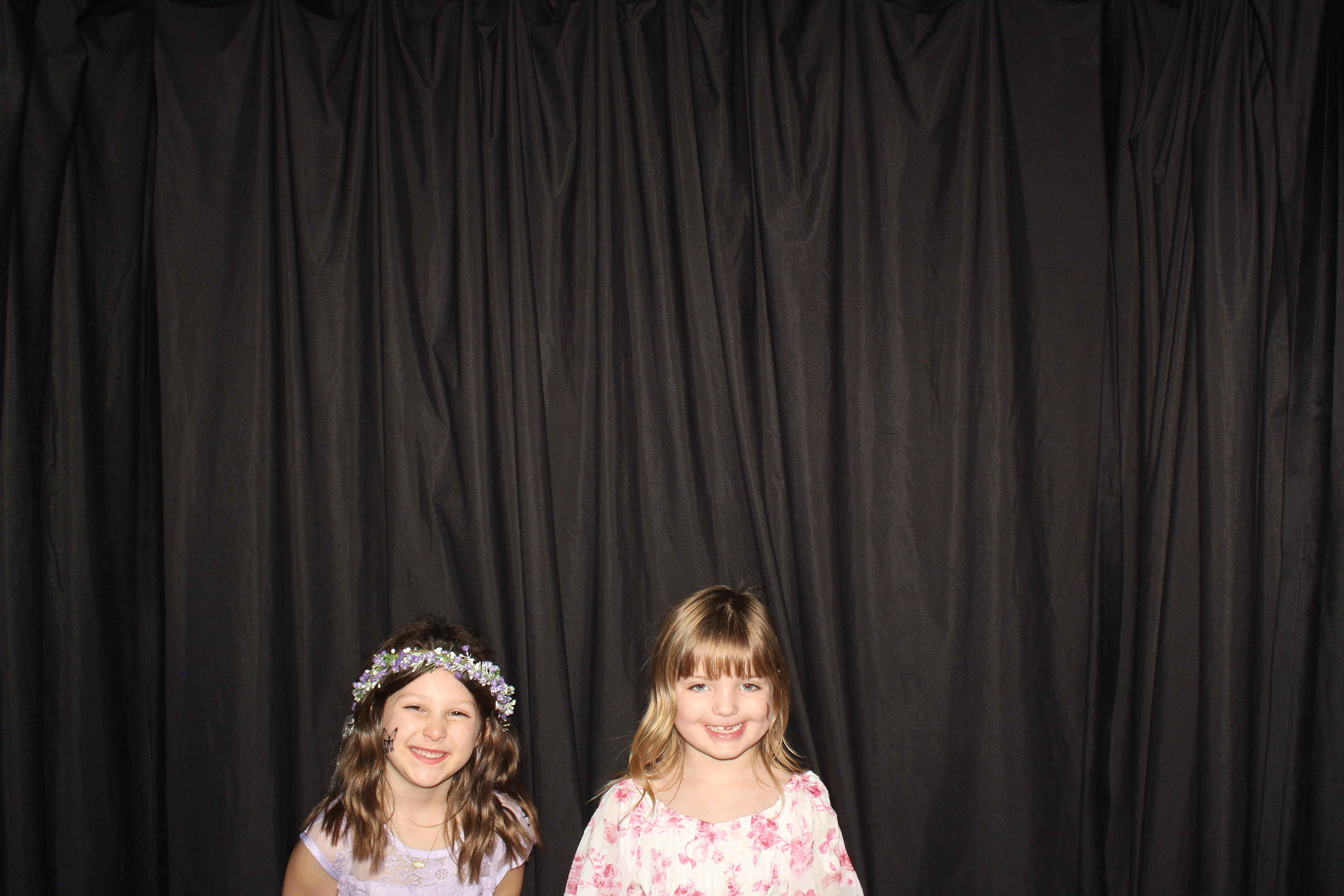 Brookwood Enchanted Father/Daughter Dance Part 2 | View more photos from the event at gallery.photoboothcincy.com/u/PhotoBoothCincy/Brookwood-Enchanted-FatherDaughter-Dance-Part-2
