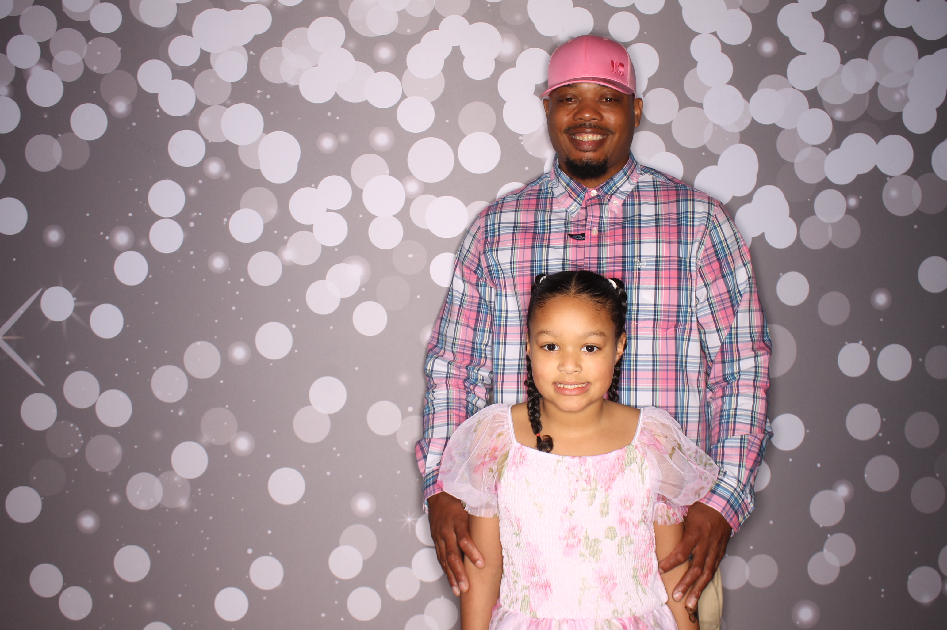 Brookwood Enchanted Father/Daughter Dance | View more photos from the event at gallery.photoboothcincy.com/u/PhotoBoothCincy/Brookwood-Enchanted-FatherDaughter-Dance