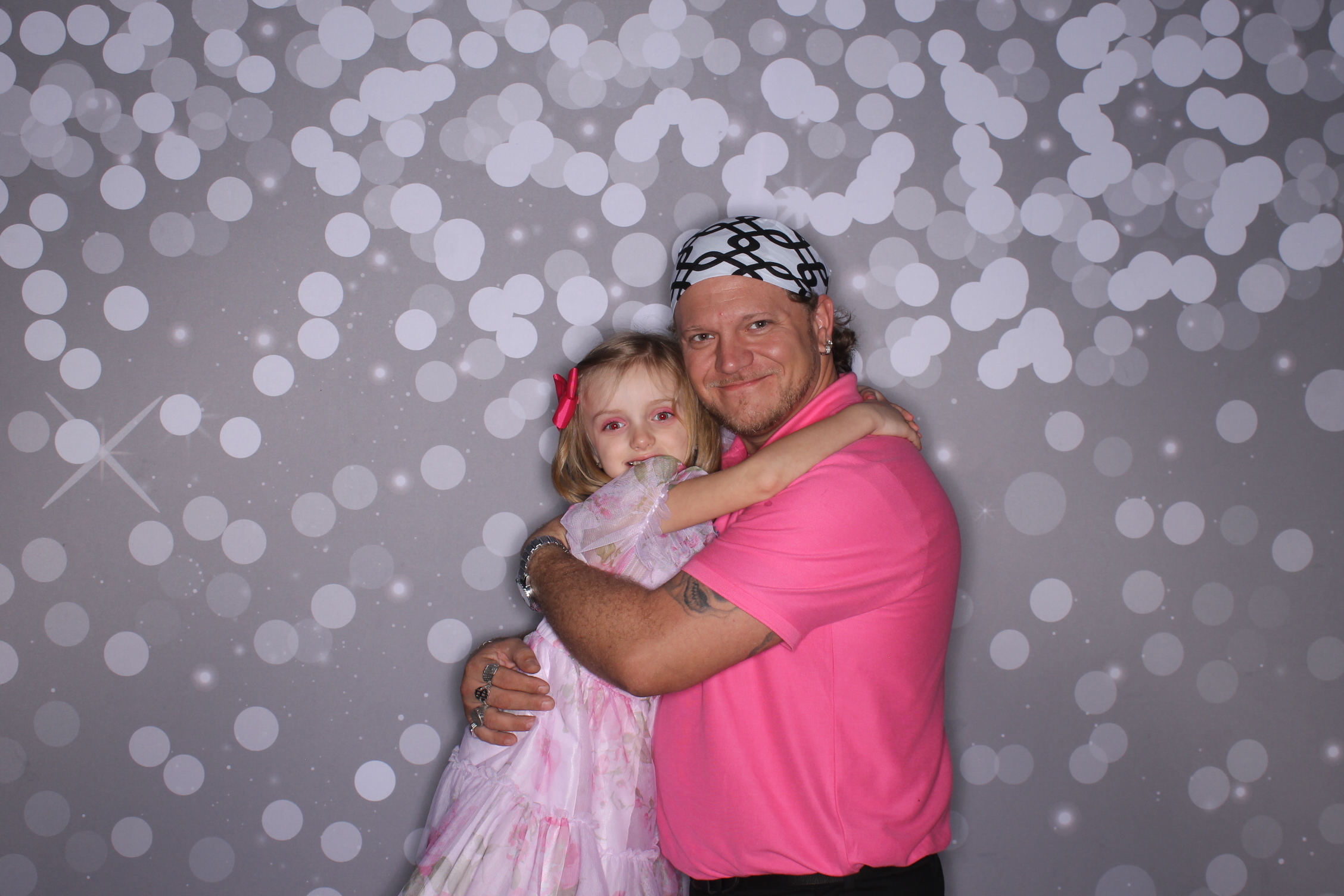 Brookwood Enchanted Father/Daughter Dance | View more photos from the event at gallery.photoboothcincy.com/u/PhotoBoothCincy/Brookwood-Enchanted-FatherDaughter-Dance