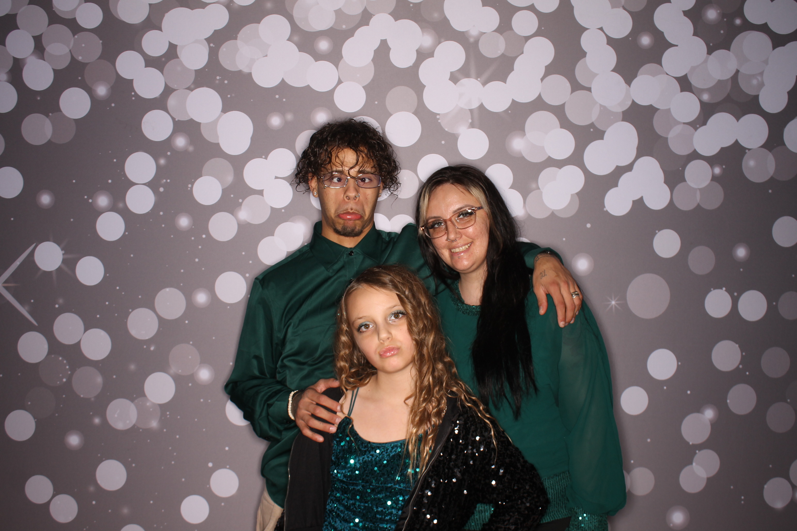 Brookwood Enchanted Father/Daughter Dance | View more photos from the event at gallery.photoboothcincy.com/u/PhotoBoothCincy/Brookwood-Enchanted-FatherDaughter-Dance