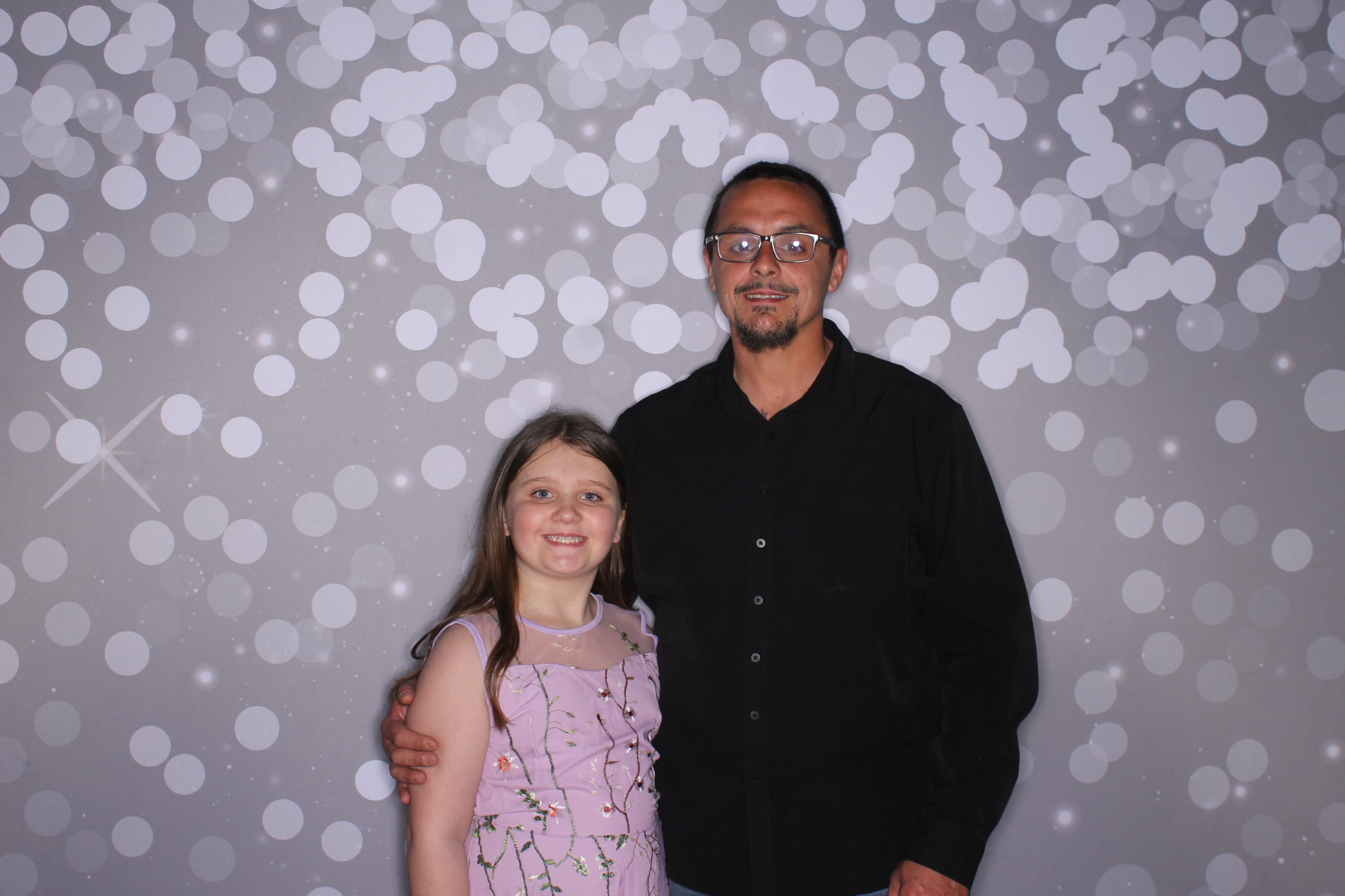 Brookwood Enchanted Father/Daughter Dance | View more photos from the event at gallery.photoboothcincy.com/u/PhotoBoothCincy/Brookwood-Enchanted-FatherDaughter-Dance