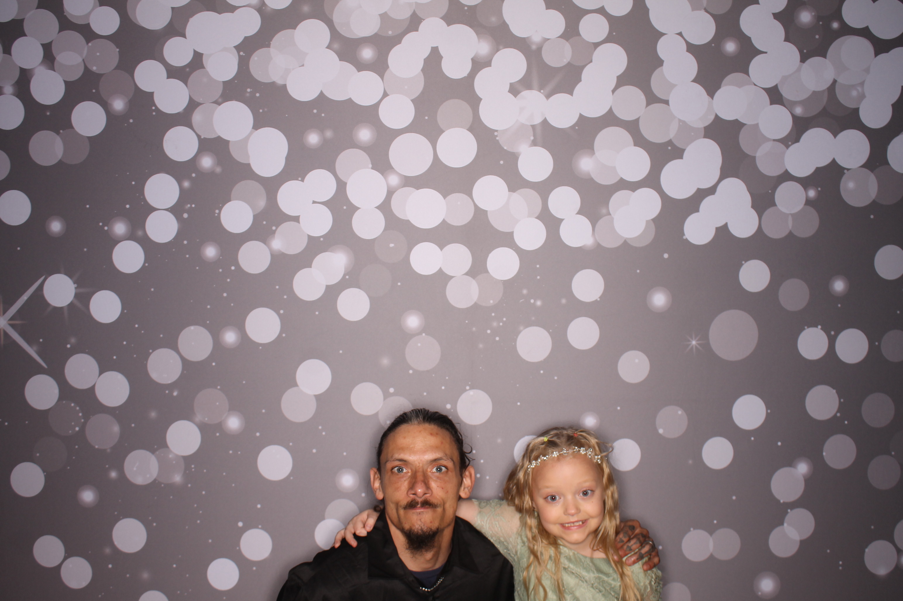 Brookwood Enchanted Father/Daughter Dance | View more photos from the event at gallery.photoboothcincy.com/u/PhotoBoothCincy/Brookwood-Enchanted-FatherDaughter-Dance