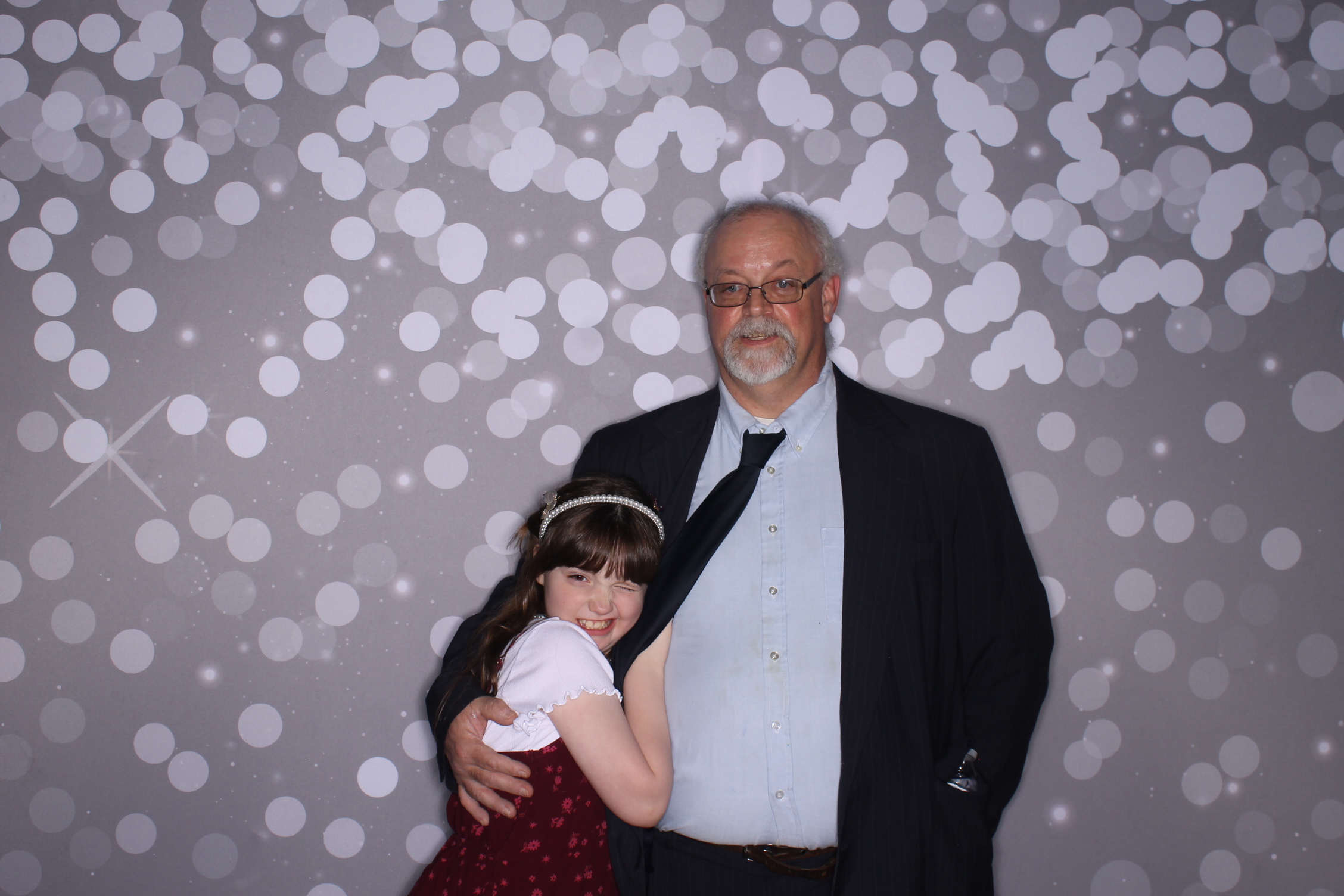 Brookwood Enchanted Father/Daughter Dance | View more photos from the event at gallery.photoboothcincy.com/u/PhotoBoothCincy/Brookwood-Enchanted-FatherDaughter-Dance