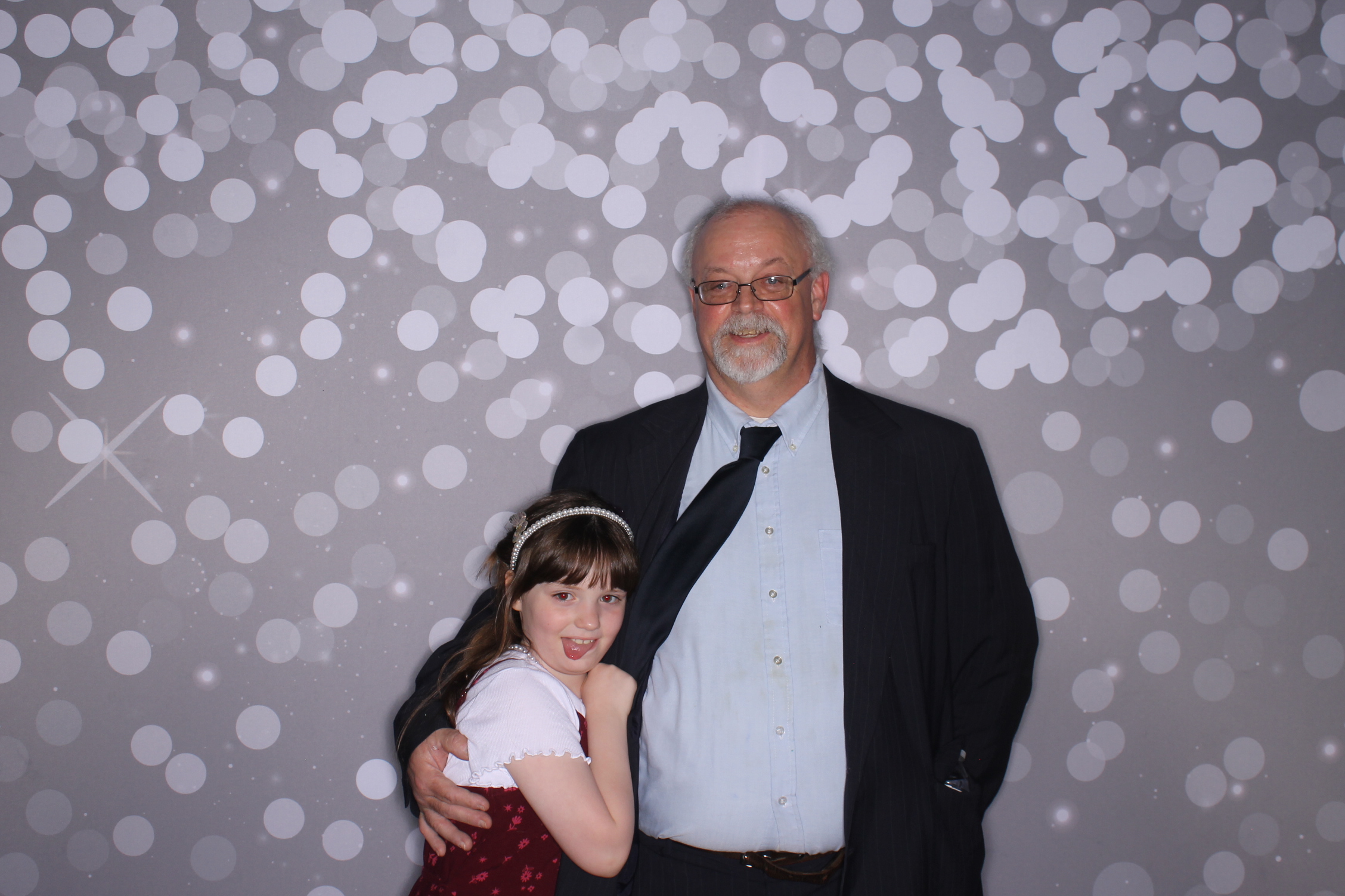 Brookwood Enchanted Father/Daughter Dance | View more photos from the event at gallery.photoboothcincy.com/u/PhotoBoothCincy/Brookwood-Enchanted-FatherDaughter-Dance