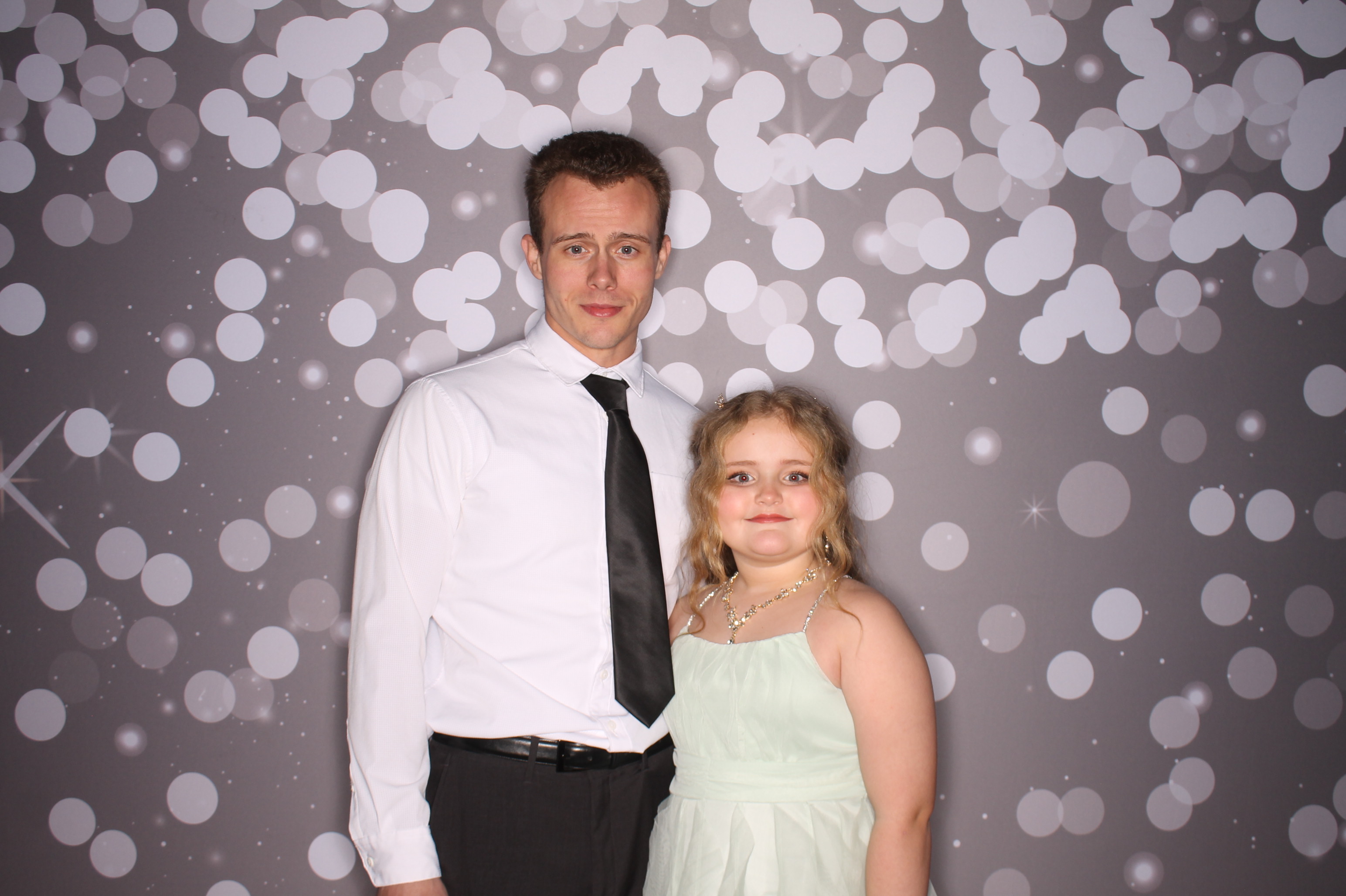 Brookwood Enchanted Father/Daughter Dance | View more photos from the event at gallery.photoboothcincy.com/u/PhotoBoothCincy/Brookwood-Enchanted-FatherDaughter-Dance