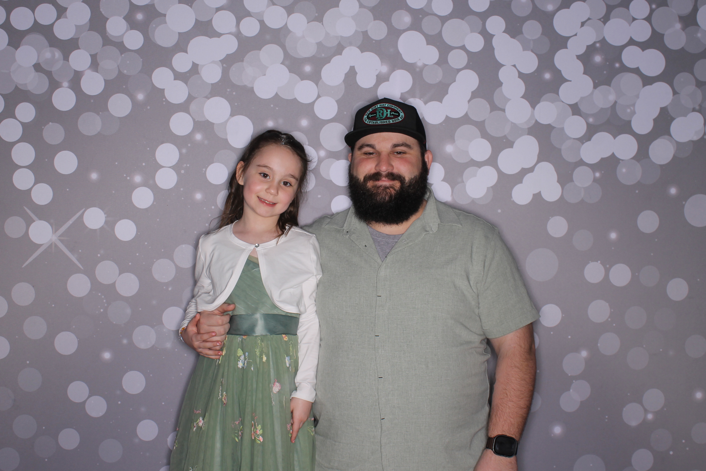 Brookwood Enchanted Father/Daughter Dance | View more photos from the event at gallery.photoboothcincy.com/u/PhotoBoothCincy/Brookwood-Enchanted-FatherDaughter-Dance
