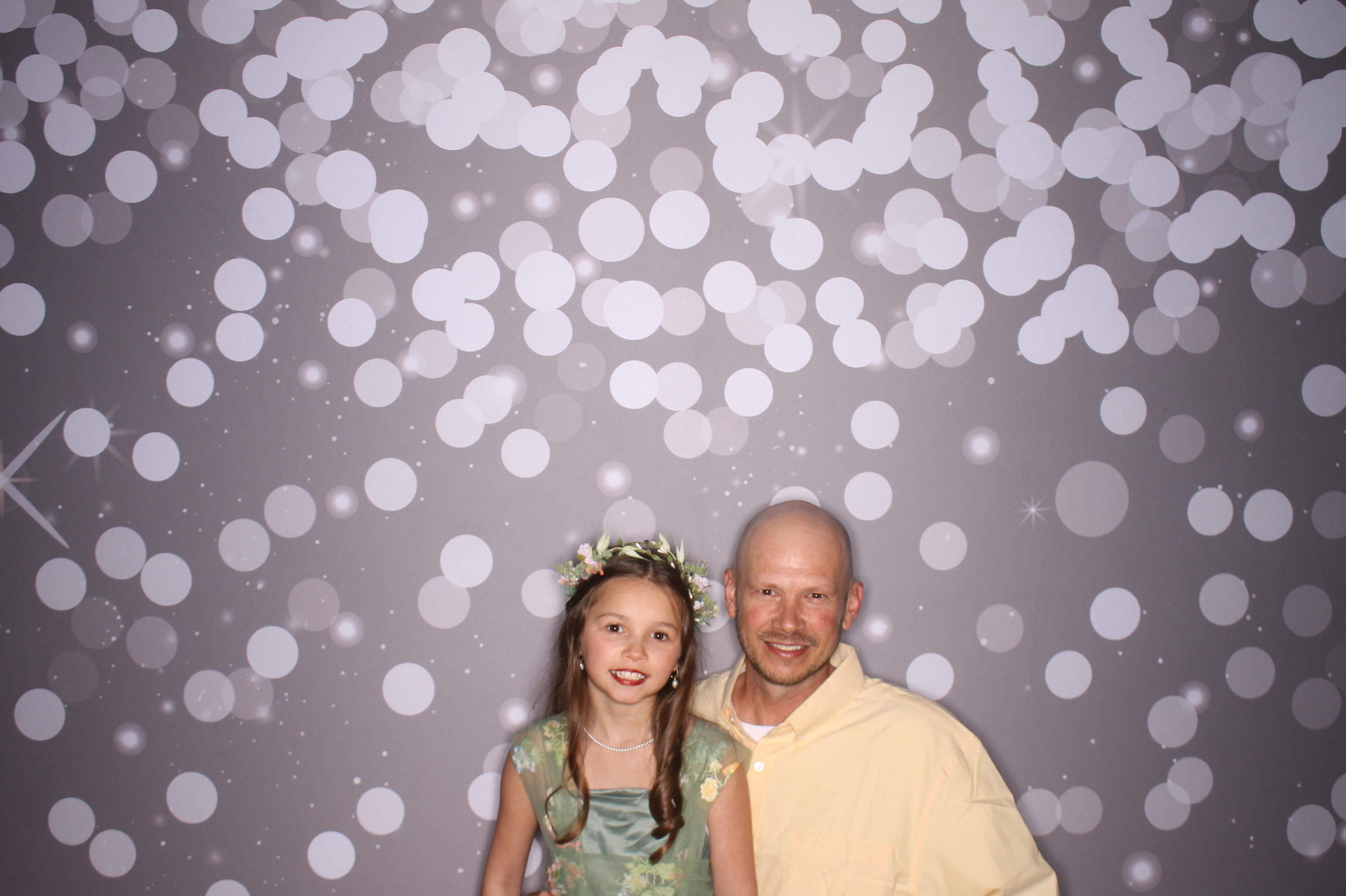 Brookwood Enchanted Father/Daughter Dance | View more photos from the event at gallery.photoboothcincy.com/u/PhotoBoothCincy/Brookwood-Enchanted-FatherDaughter-Dance