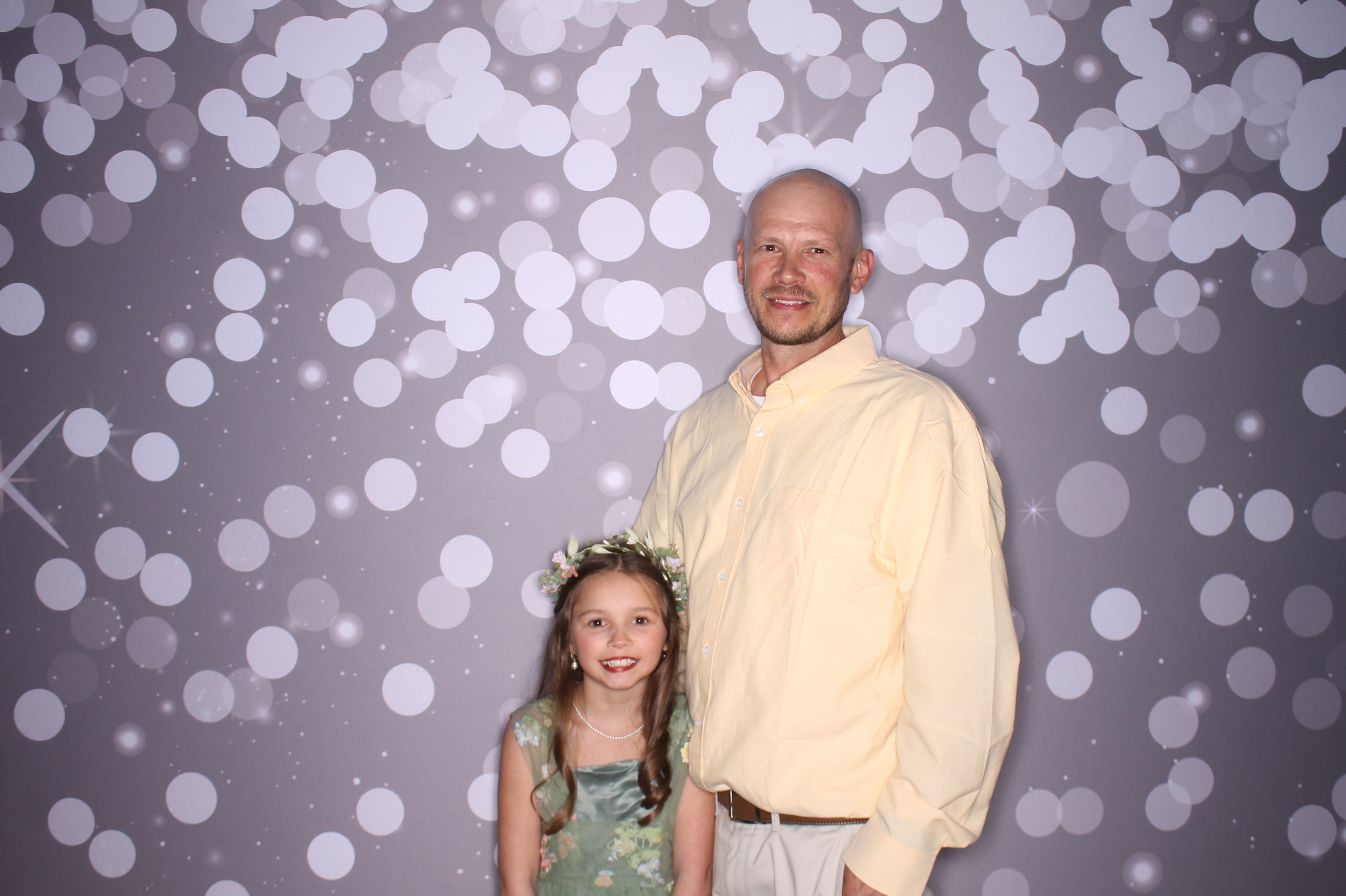 Brookwood Enchanted Father/Daughter Dance | View more photos from the event at gallery.photoboothcincy.com/u/PhotoBoothCincy/Brookwood-Enchanted-FatherDaughter-Dance