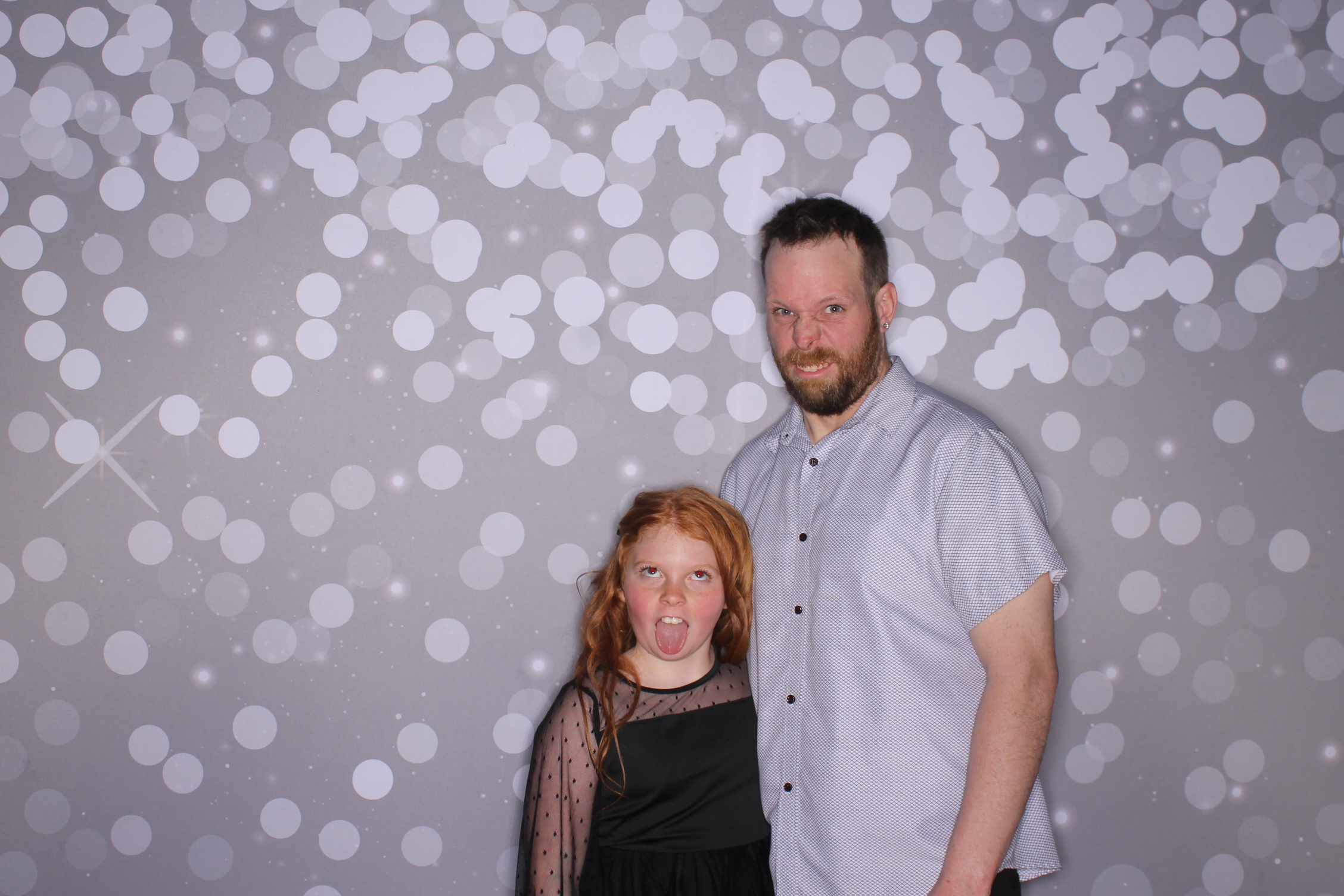 Brookwood Enchanted Father/Daughter Dance | View more photos from the event at gallery.photoboothcincy.com/u/PhotoBoothCincy/Brookwood-Enchanted-FatherDaughter-Dance