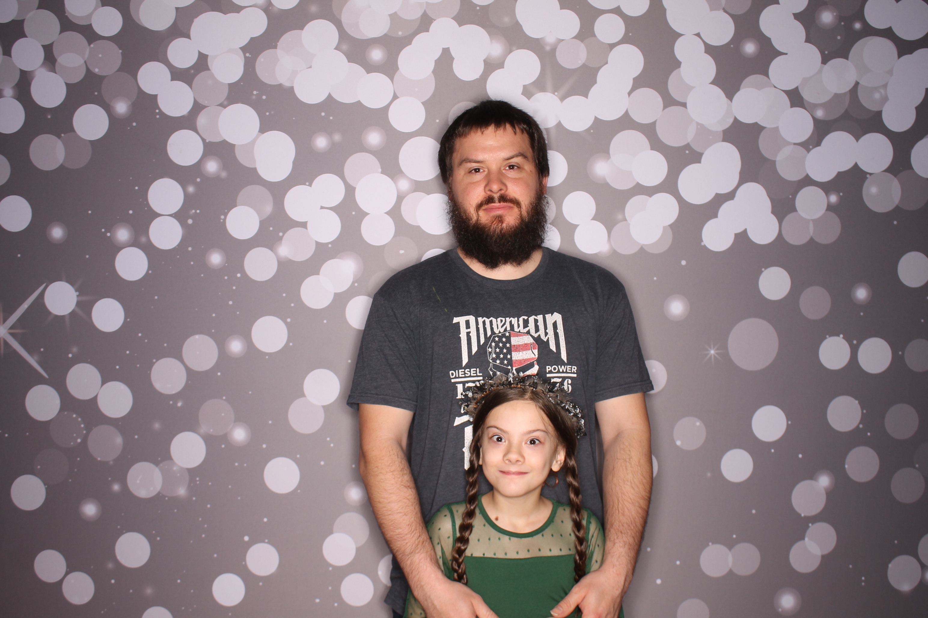 Brookwood Enchanted Father/Daughter Dance | View more photos from the event at gallery.photoboothcincy.com/u/PhotoBoothCincy/Brookwood-Enchanted-FatherDaughter-Dance