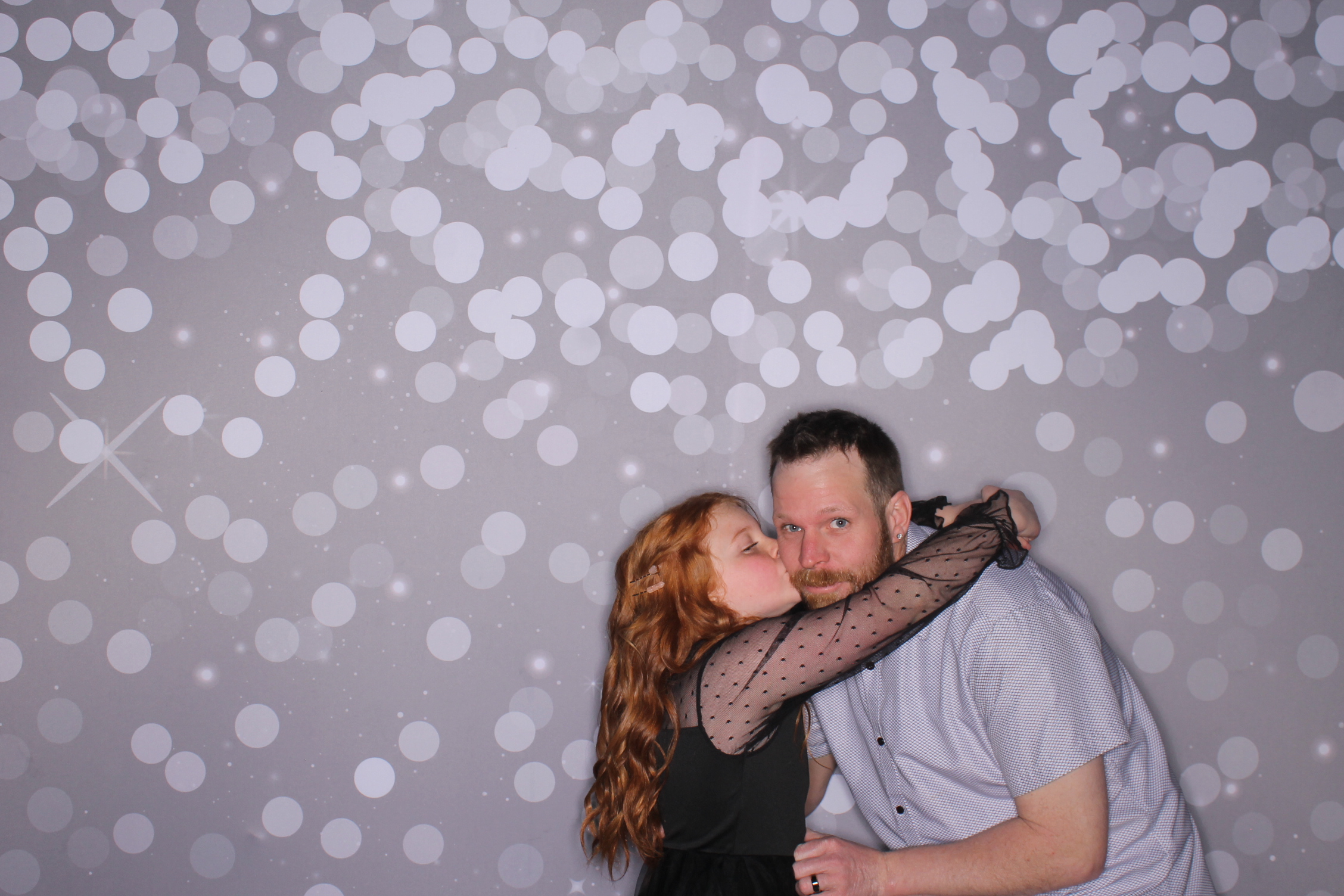 Brookwood Enchanted Father/Daughter Dance | View more photos from the event at gallery.photoboothcincy.com/u/PhotoBoothCincy/Brookwood-Enchanted-FatherDaughter-Dance