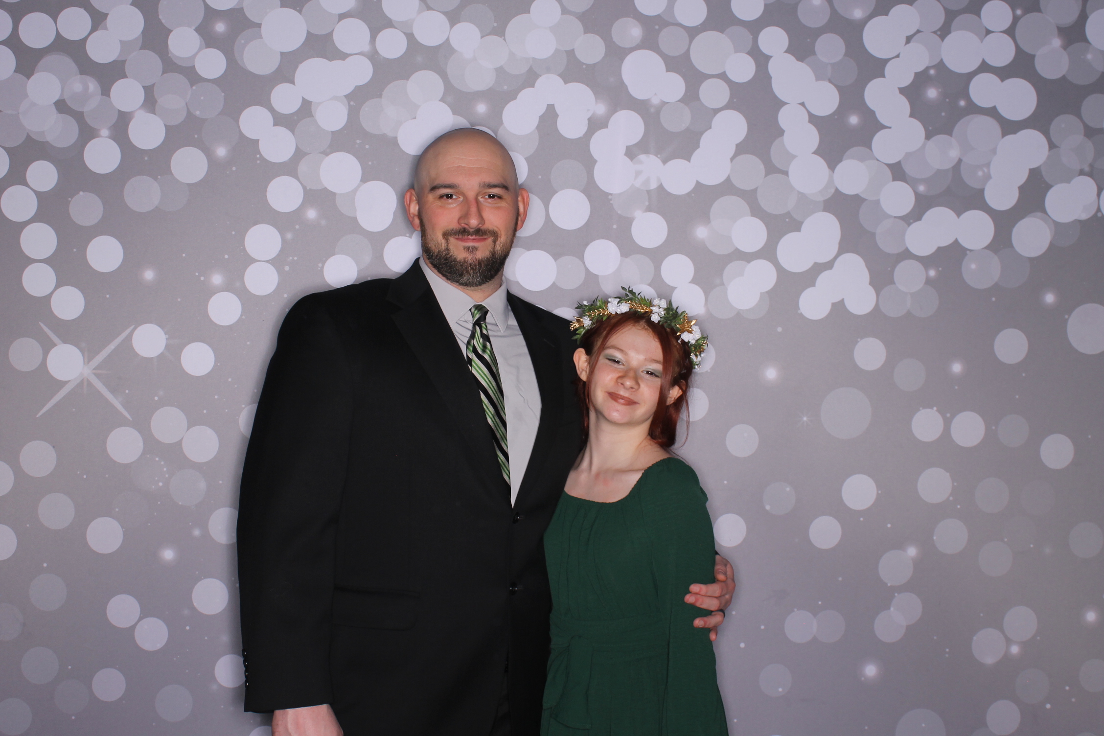 Brookwood Enchanted Father/Daughter Dance | View more photos from the event at gallery.photoboothcincy.com/u/PhotoBoothCincy/Brookwood-Enchanted-FatherDaughter-Dance