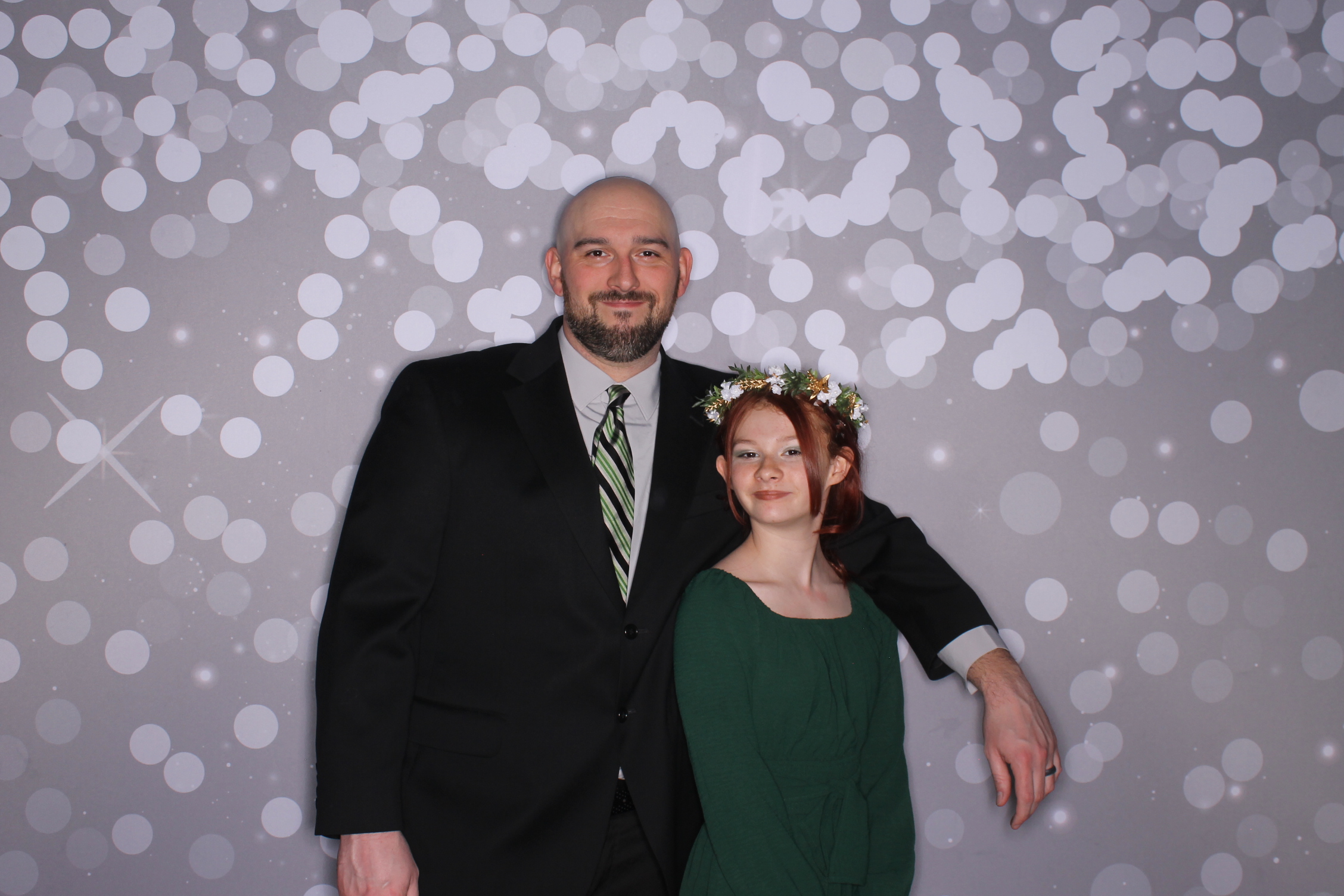 Brookwood Enchanted Father/Daughter Dance | View more photos from the event at gallery.photoboothcincy.com/u/PhotoBoothCincy/Brookwood-Enchanted-FatherDaughter-Dance