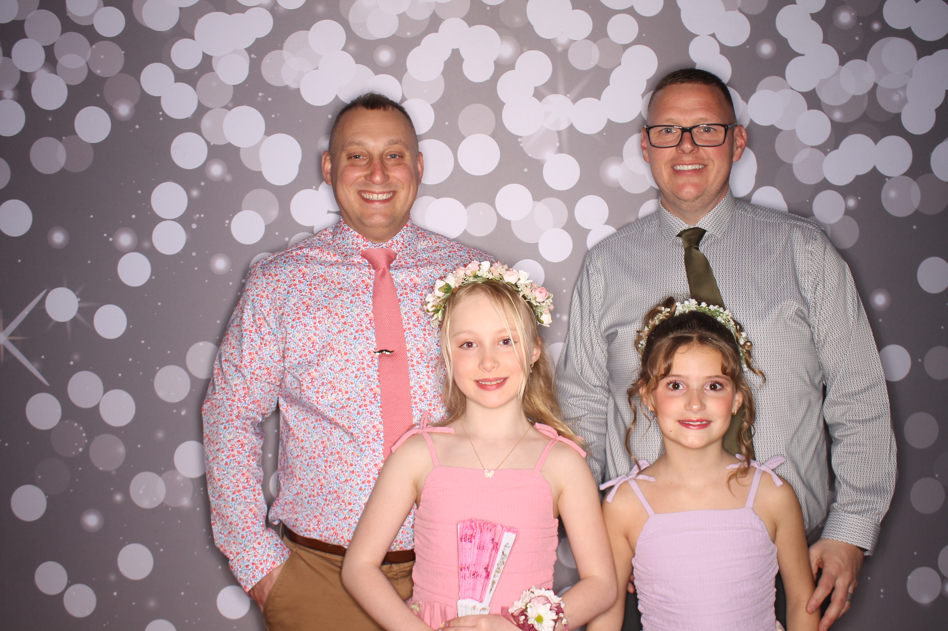 Brookwood Enchanted Father/Daughter Dance | View more photos from the event at gallery.photoboothcincy.com/u/PhotoBoothCincy/Brookwood-Enchanted-FatherDaughter-Dance
