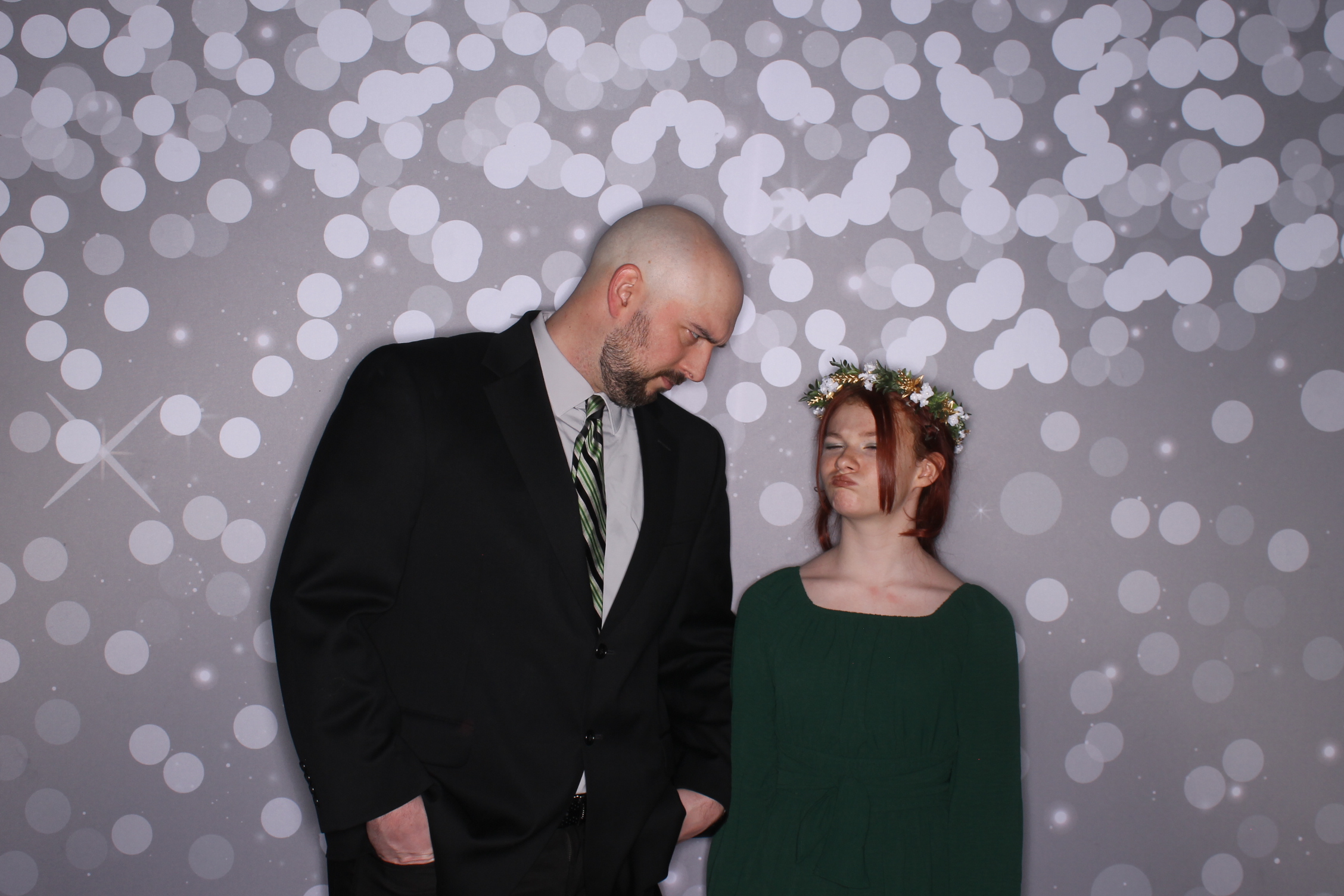 Brookwood Enchanted Father/Daughter Dance | View more photos from the event at gallery.photoboothcincy.com/u/PhotoBoothCincy/Brookwood-Enchanted-FatherDaughter-Dance