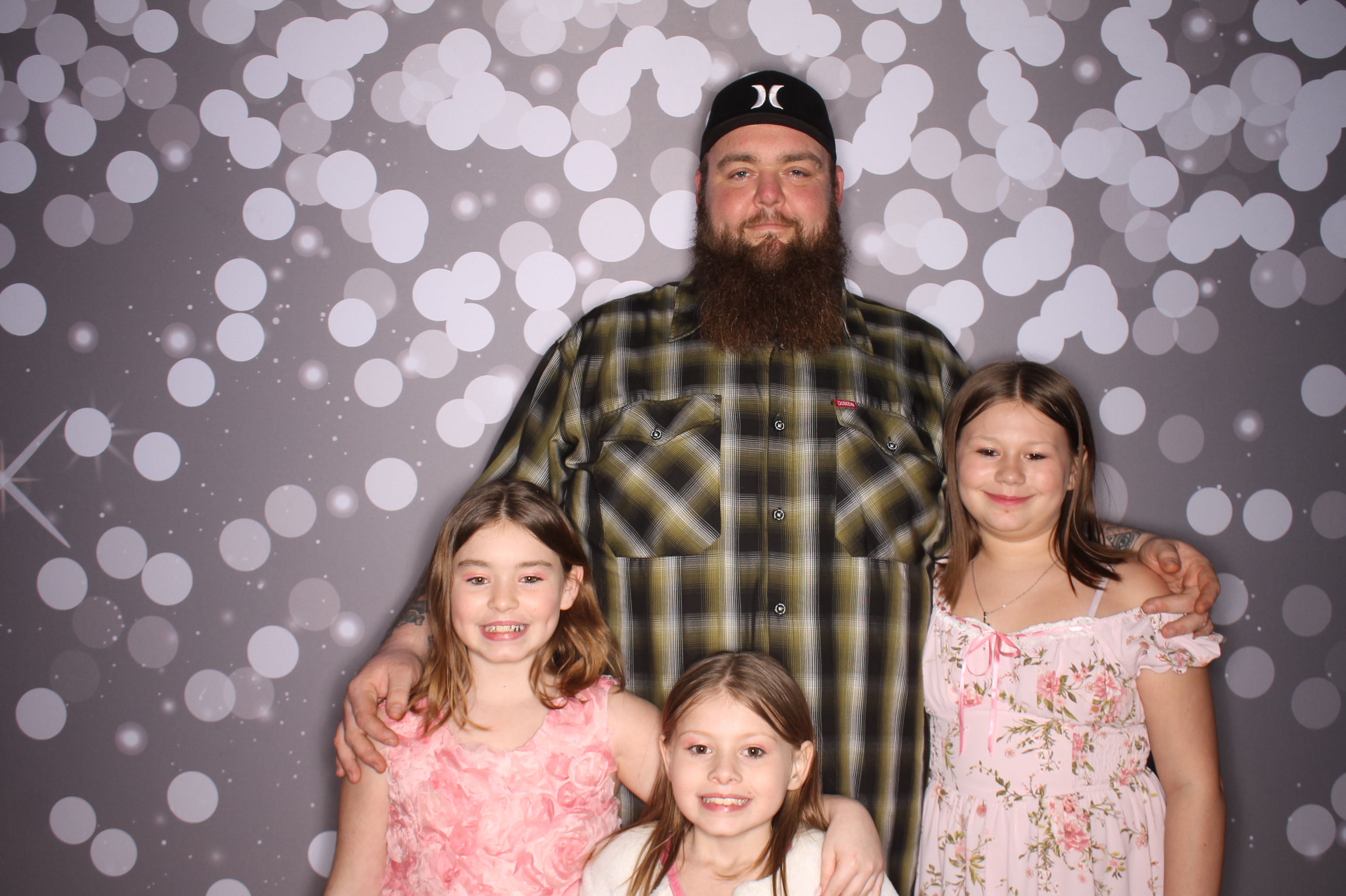 Brookwood Enchanted Father/Daughter Dance | View more photos from the event at gallery.photoboothcincy.com/u/PhotoBoothCincy/Brookwood-Enchanted-FatherDaughter-Dance