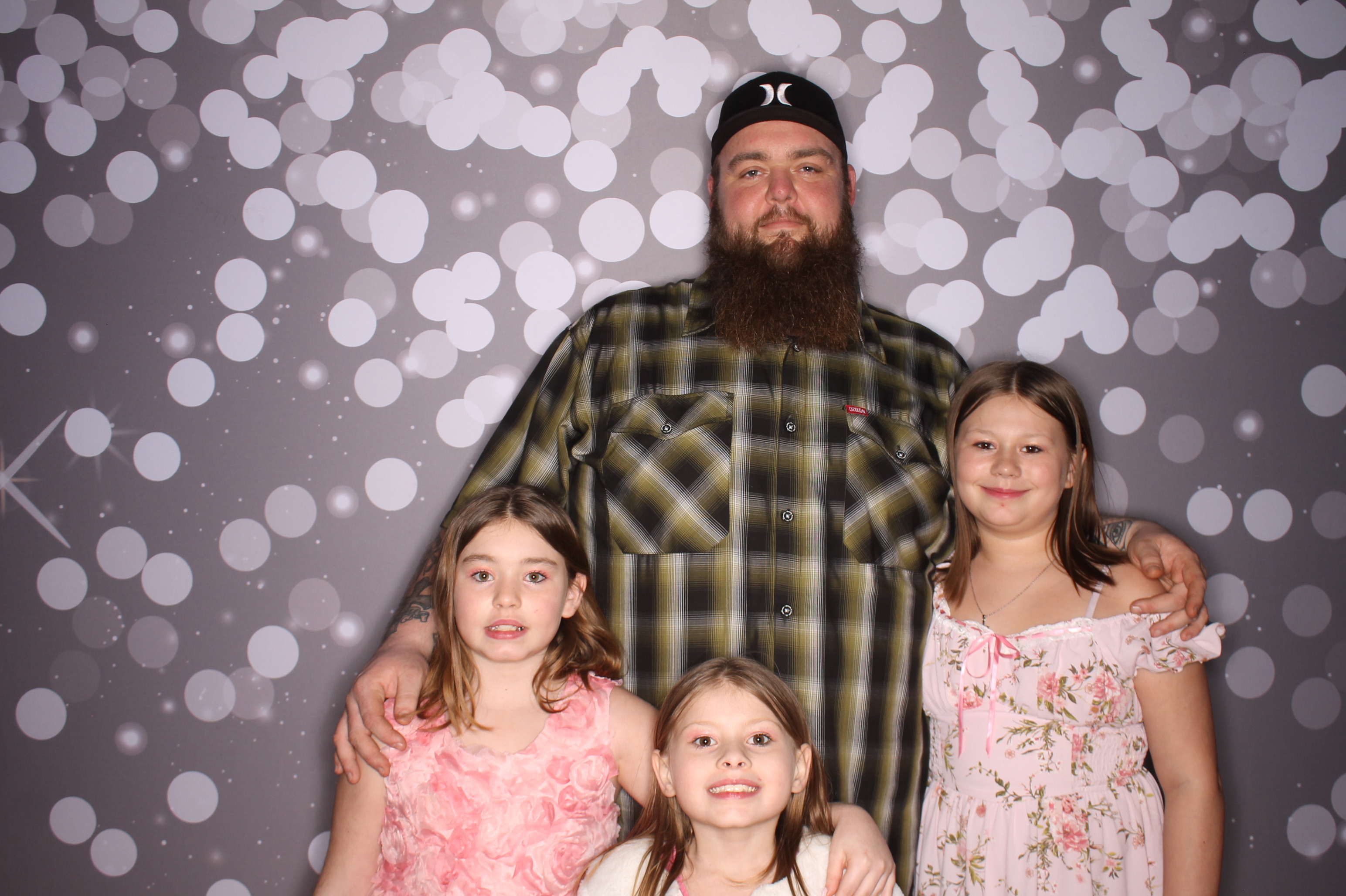 Brookwood Enchanted Father/Daughter Dance | View more photos from the event at gallery.photoboothcincy.com/u/PhotoBoothCincy/Brookwood-Enchanted-FatherDaughter-Dance