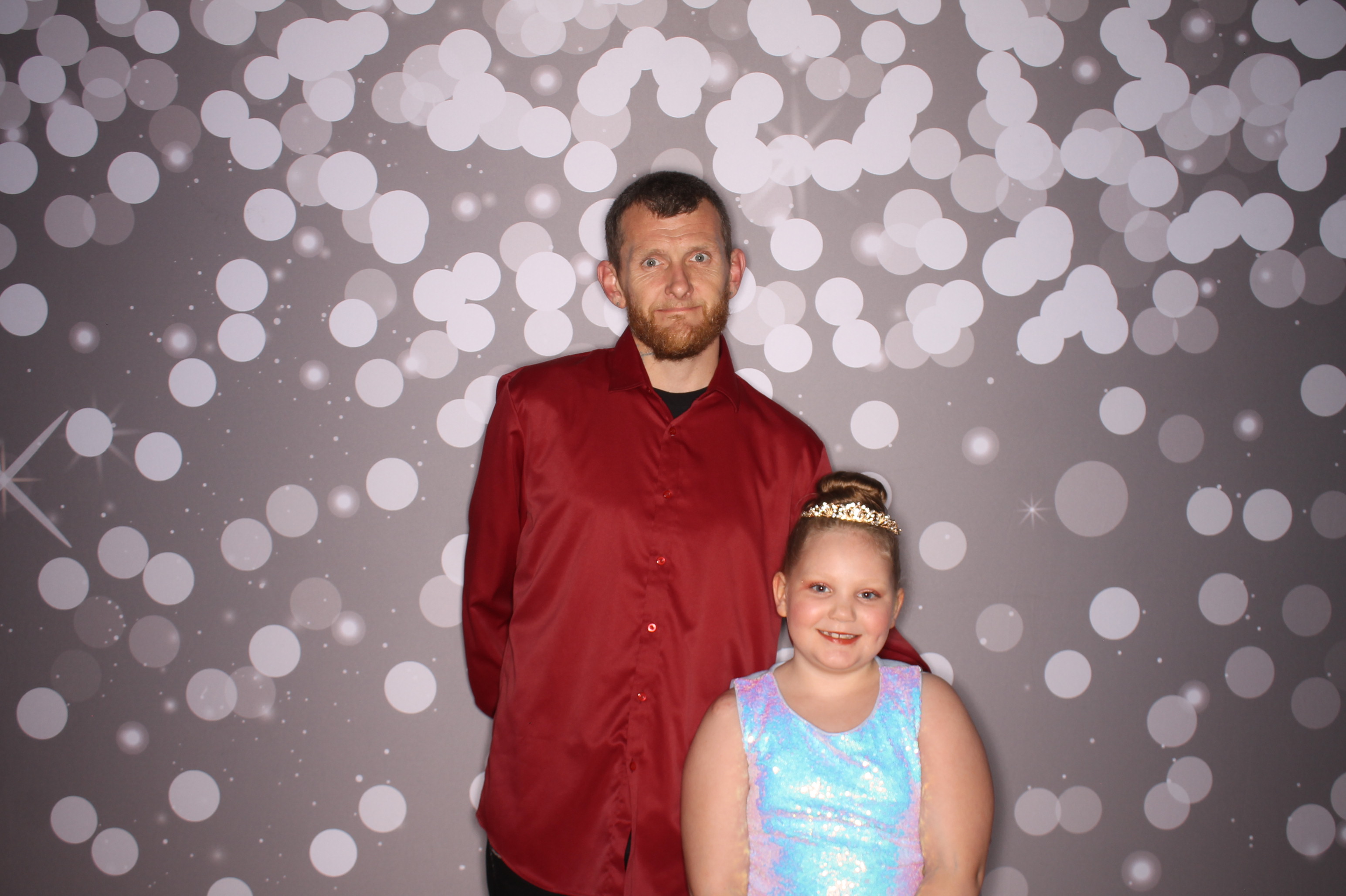 Brookwood Enchanted Father/Daughter Dance | View more photos from the event at gallery.photoboothcincy.com/u/PhotoBoothCincy/Brookwood-Enchanted-FatherDaughter-Dance
