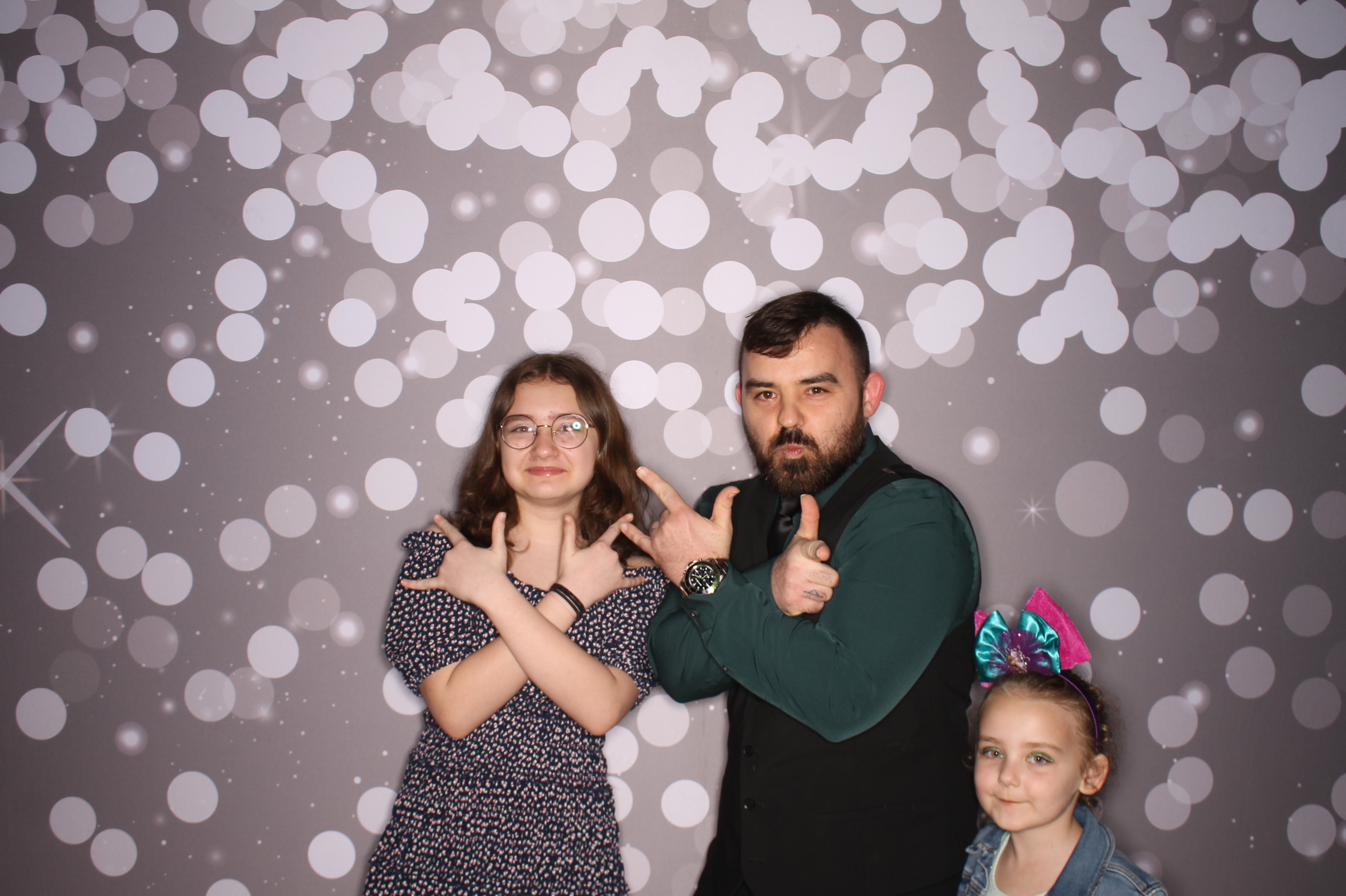 Brookwood Enchanted Father/Daughter Dance | View more photos from the event at gallery.photoboothcincy.com/u/PhotoBoothCincy/Brookwood-Enchanted-FatherDaughter-Dance