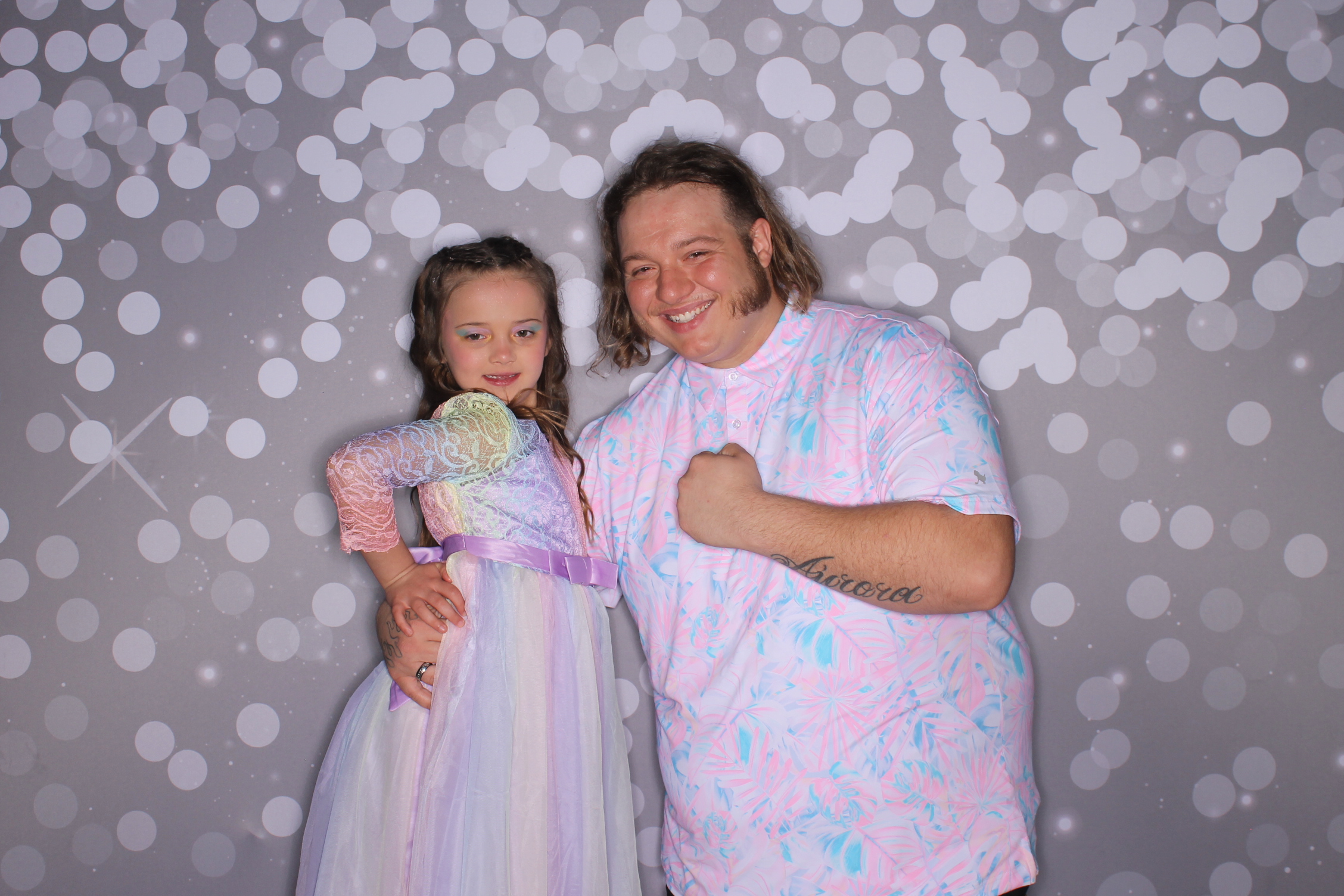 Brookwood Enchanted Father/Daughter Dance | View more photos from the event at gallery.photoboothcincy.com/u/PhotoBoothCincy/Brookwood-Enchanted-FatherDaughter-Dance