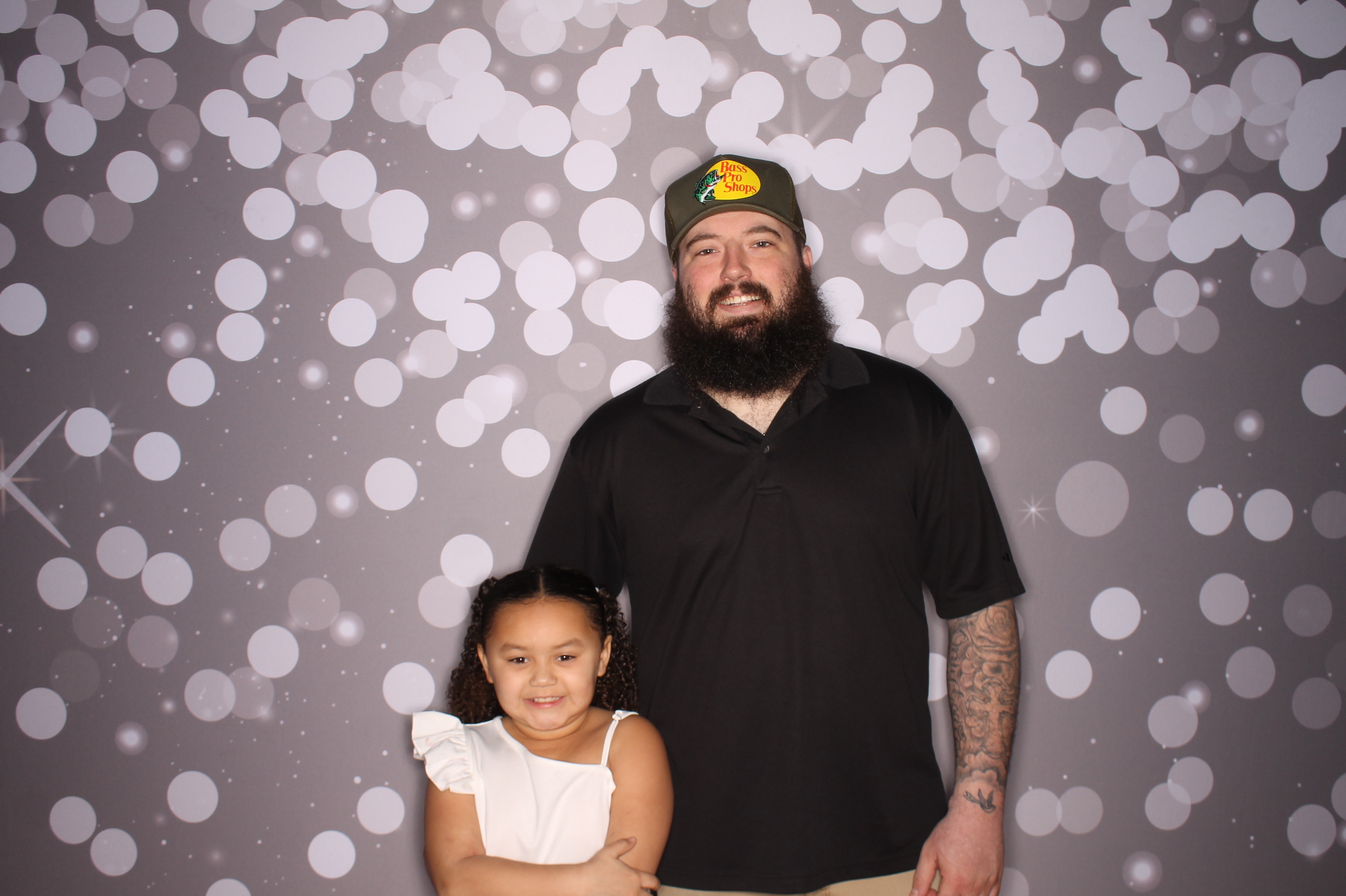 Brookwood Enchanted Father/Daughter Dance | View more photos from the event at gallery.photoboothcincy.com/u/PhotoBoothCincy/Brookwood-Enchanted-FatherDaughter-Dance