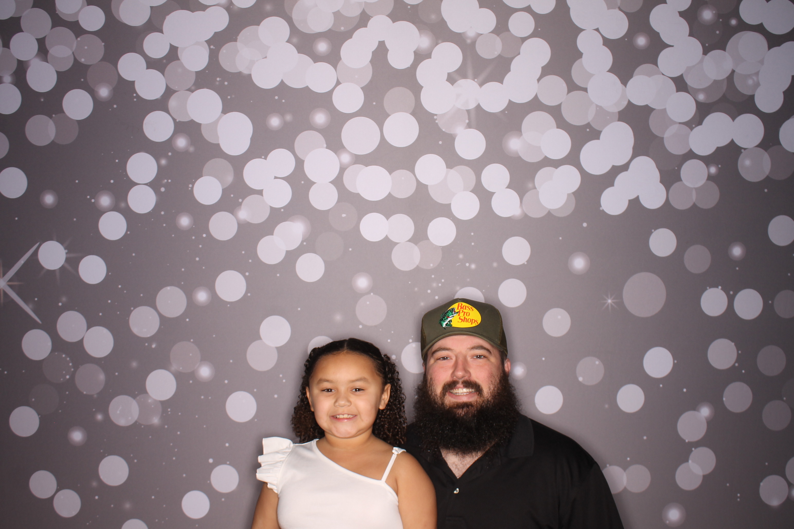 Brookwood Enchanted Father/Daughter Dance | View more photos from the event at gallery.photoboothcincy.com/u/PhotoBoothCincy/Brookwood-Enchanted-FatherDaughter-Dance
