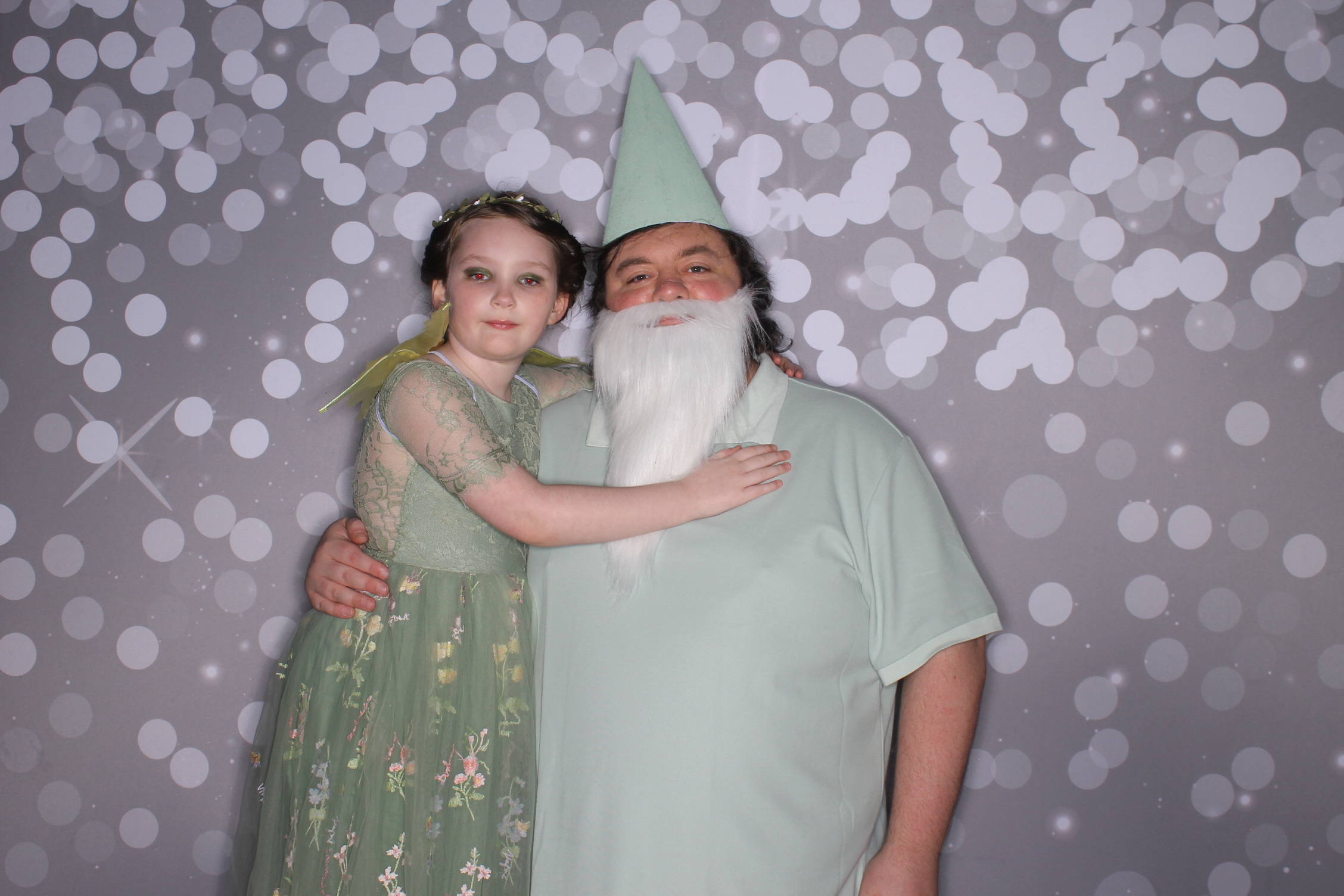 Brookwood Enchanted Father/Daughter Dance | View more photos from the event at gallery.photoboothcincy.com/u/PhotoBoothCincy/Brookwood-Enchanted-FatherDaughter-Dance